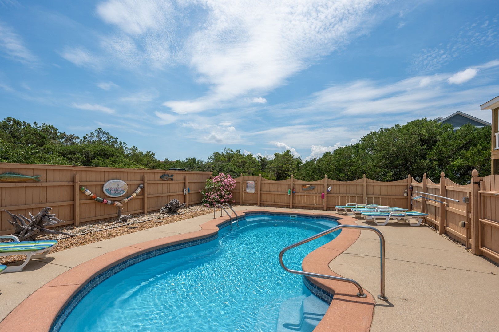 54-web-or-mls-518-Millennium-Private-Pool
