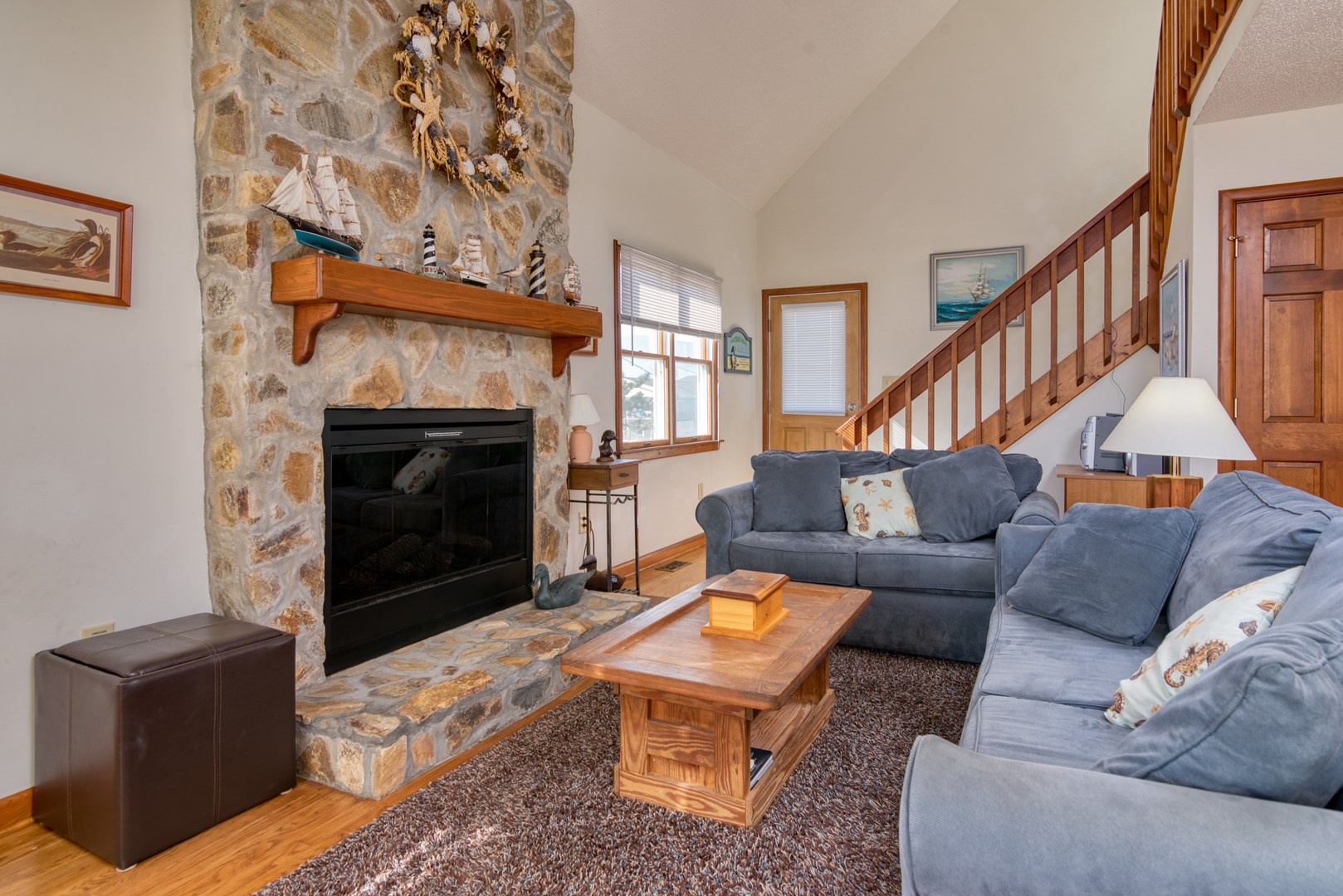living room (3)