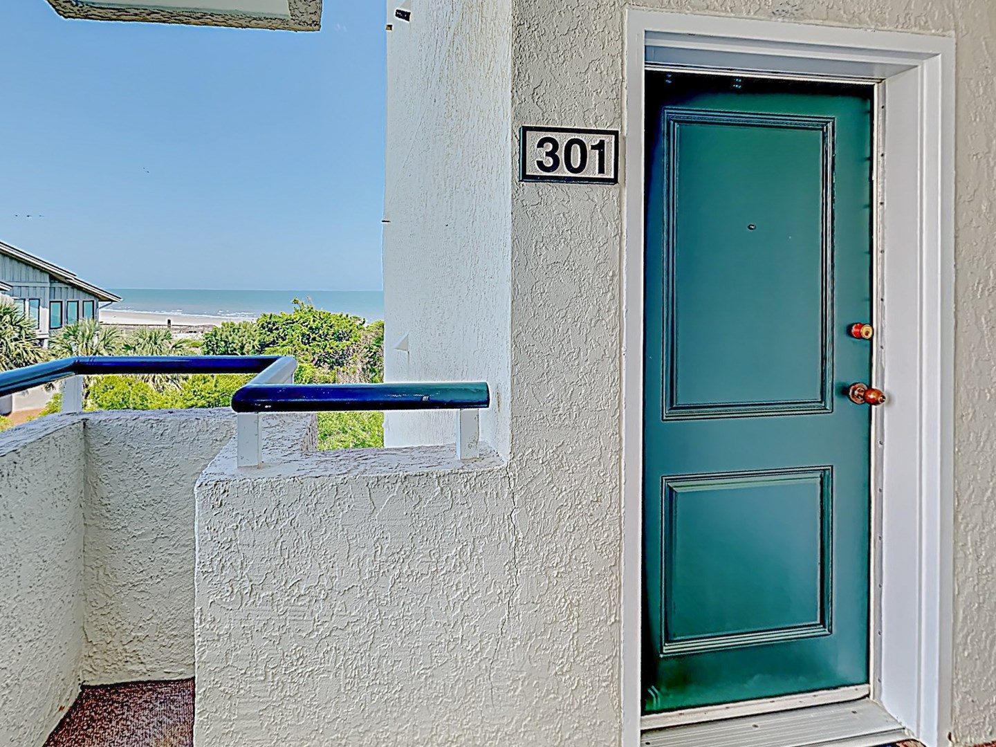 End Unit Bridgewater 301