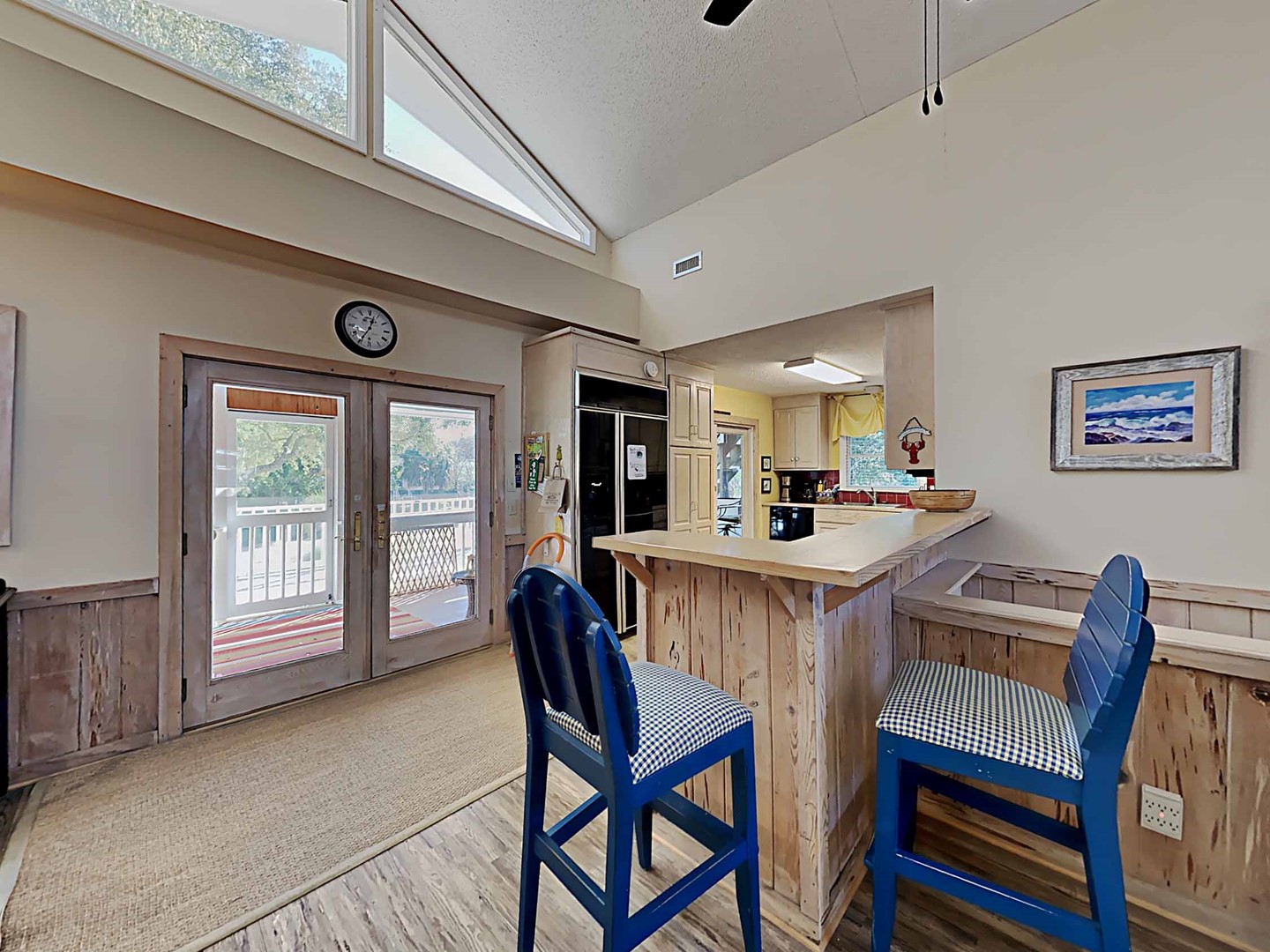 Breakfast Bar & Kitchen