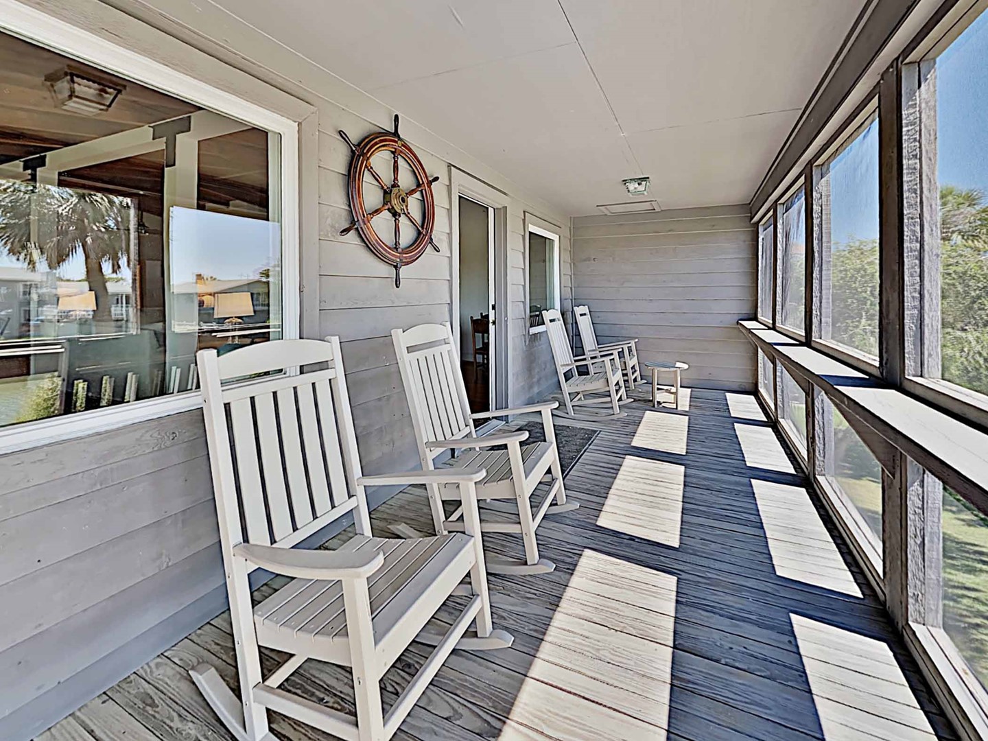 Screened Porch off Living Area