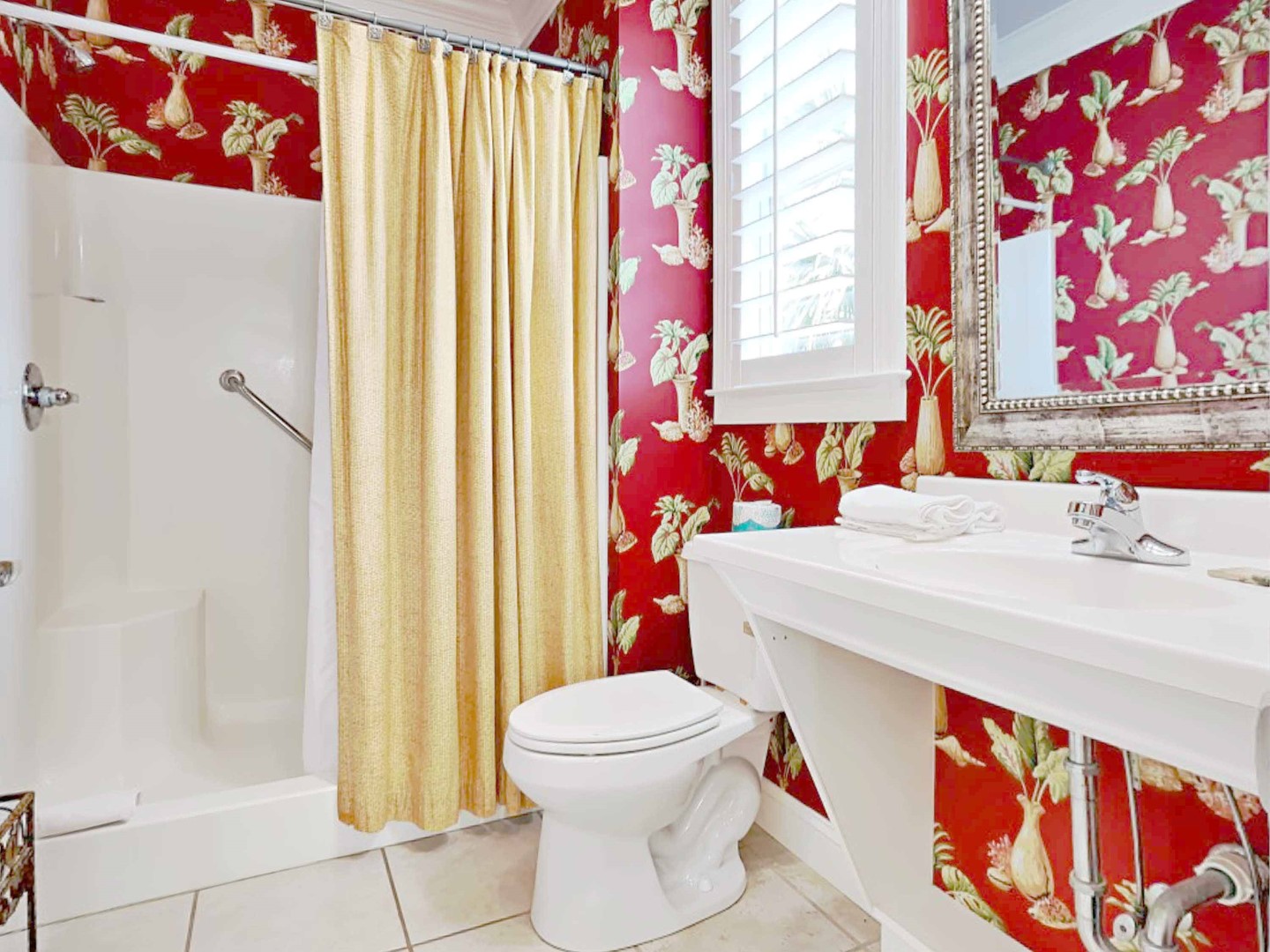 Bedroom 5 Ensuite Bathroom - Handicap Friendly