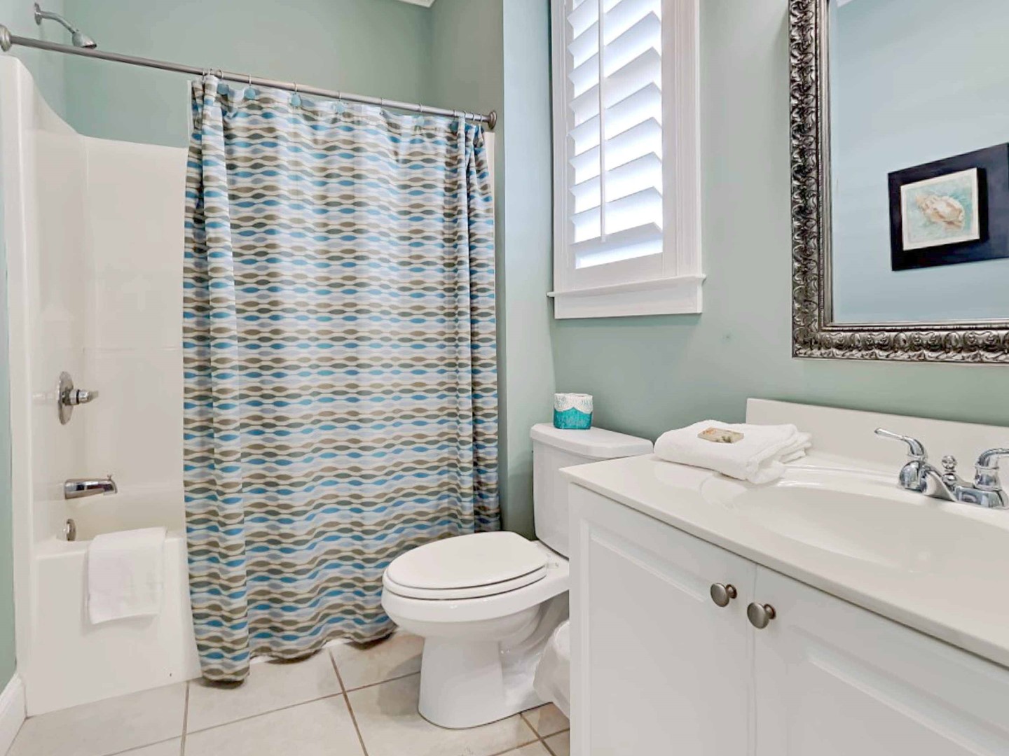 Bedroom 4 Ensuite Bathroom