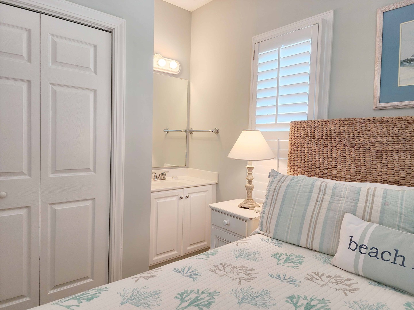Private Vanity in Bedroom 4