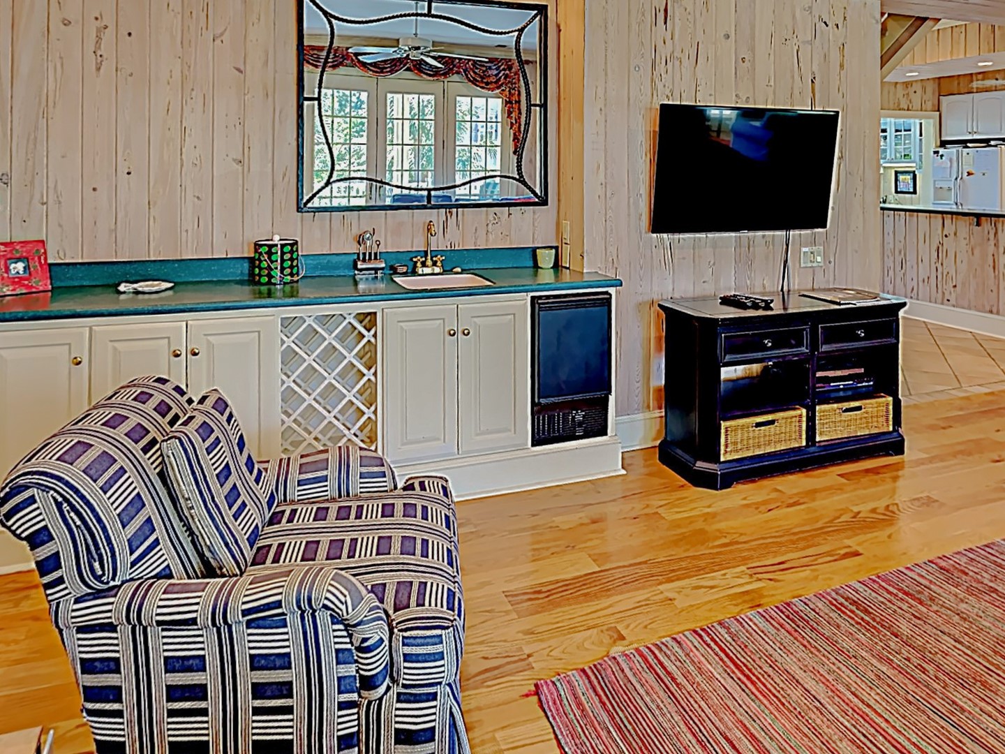 Wet Bar in Living Area