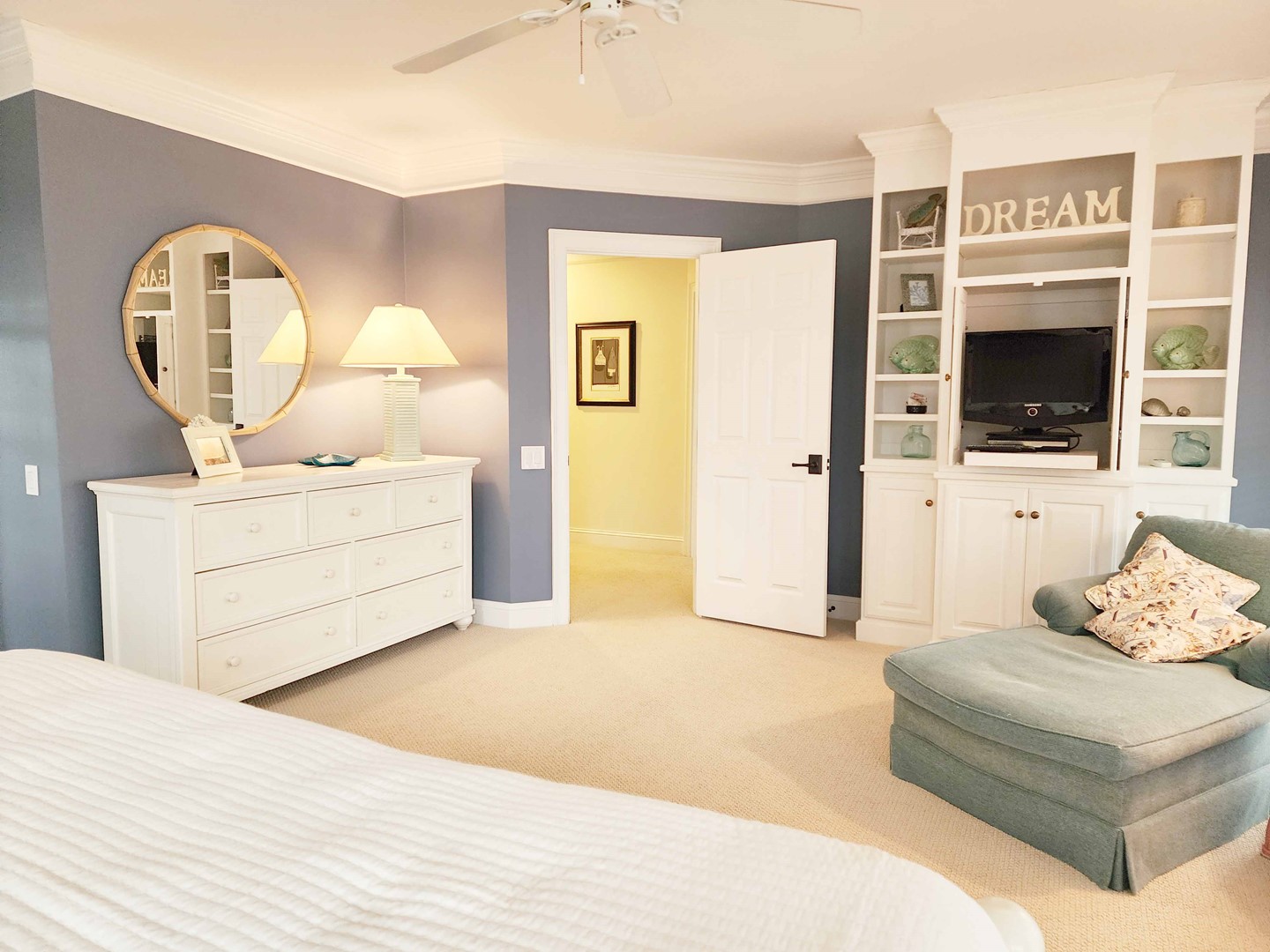 Master Suite - Top Floor