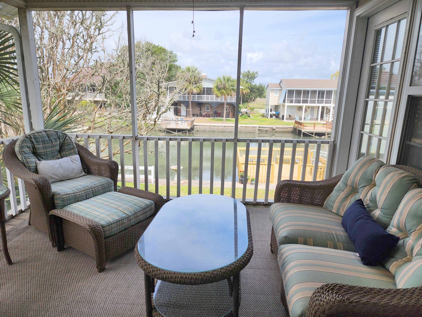 Screened Porch Off Master Bedroom