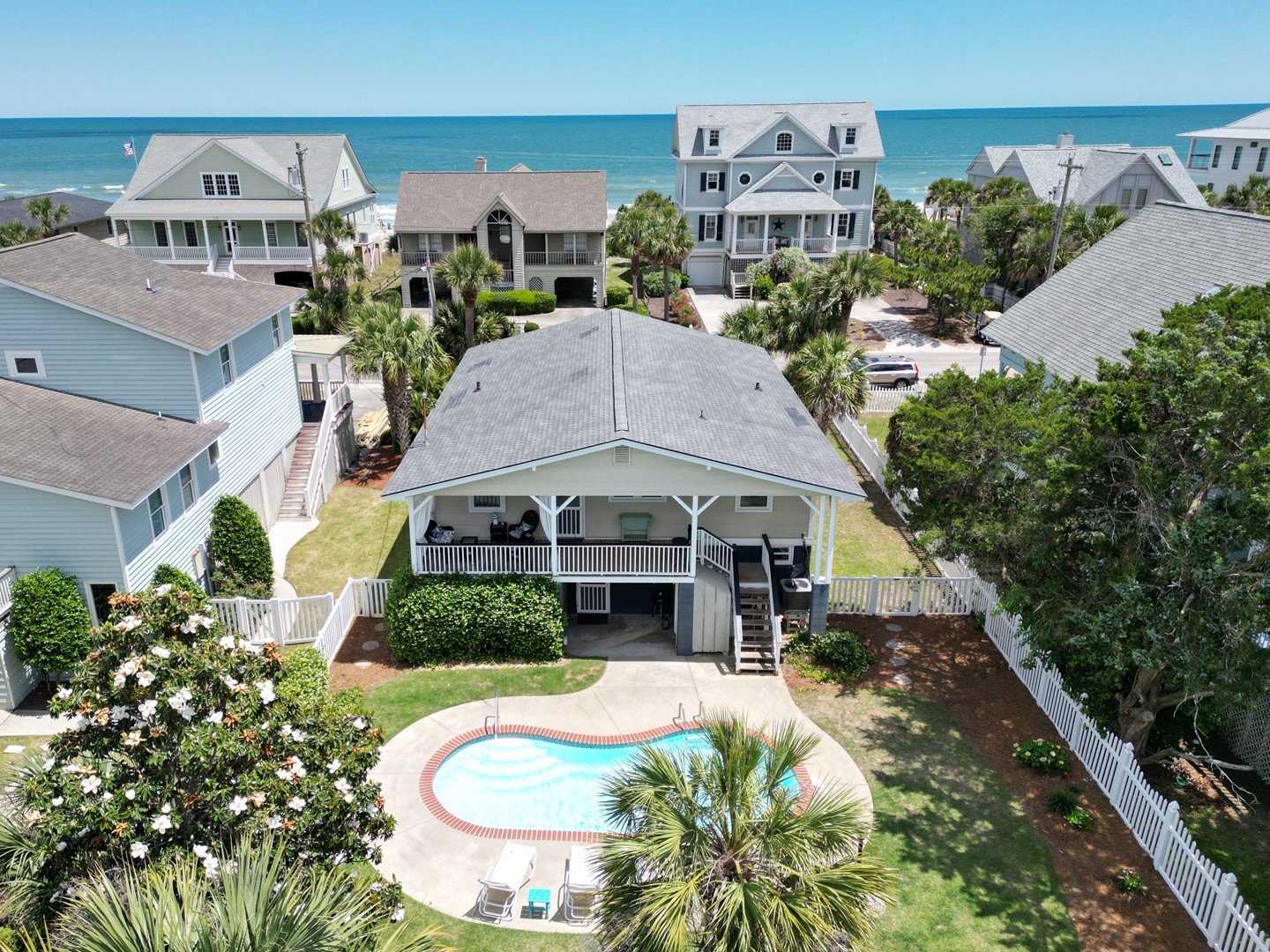 Henrys Hideout - Private Pool