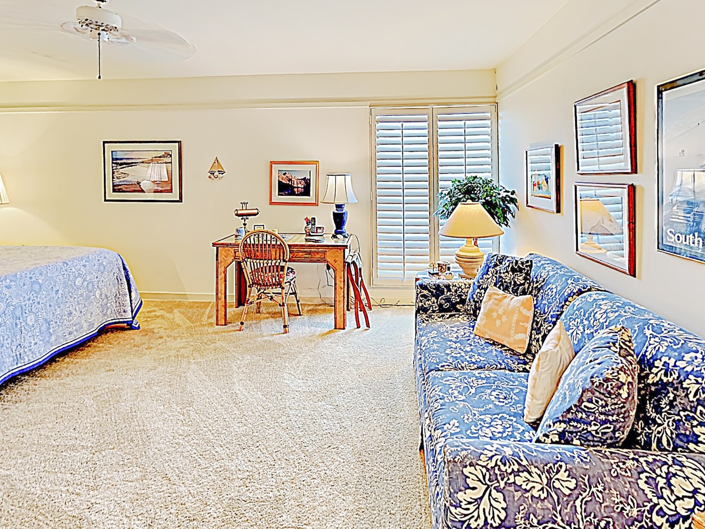 Master Bedroom Sitting Area