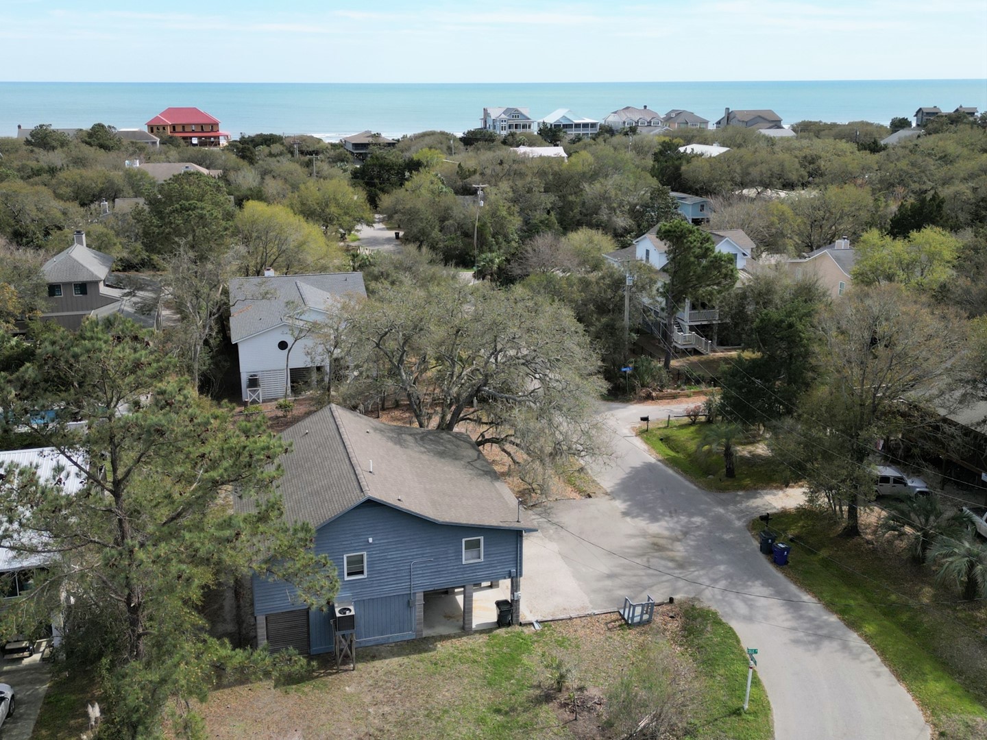 Lucky 13 - Dog Friendly