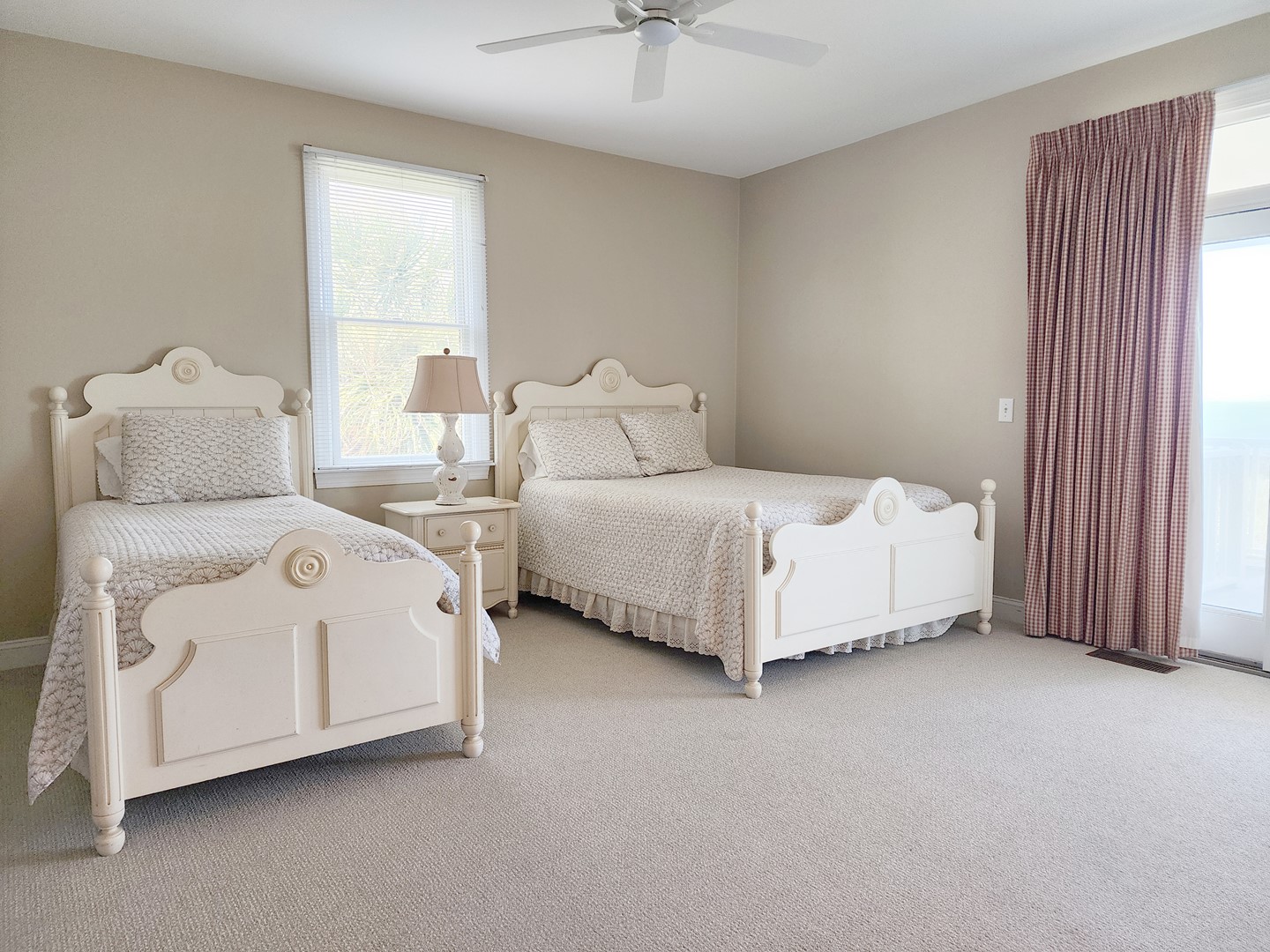 Bedroom 4 - 1st Floor