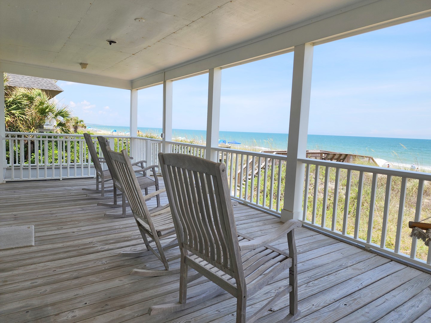 Oceanfront Porch on 1st Floor