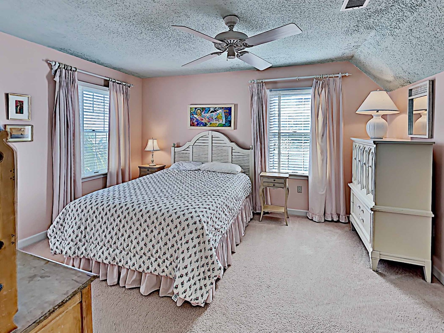 Bedroom 6 - Top Floor