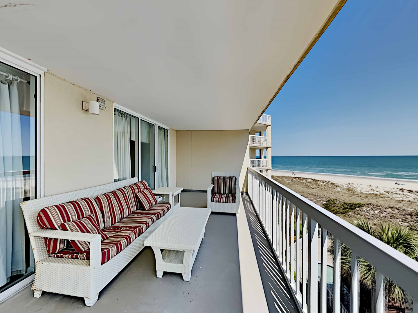 Cambridge 309 - Oceanfront 2