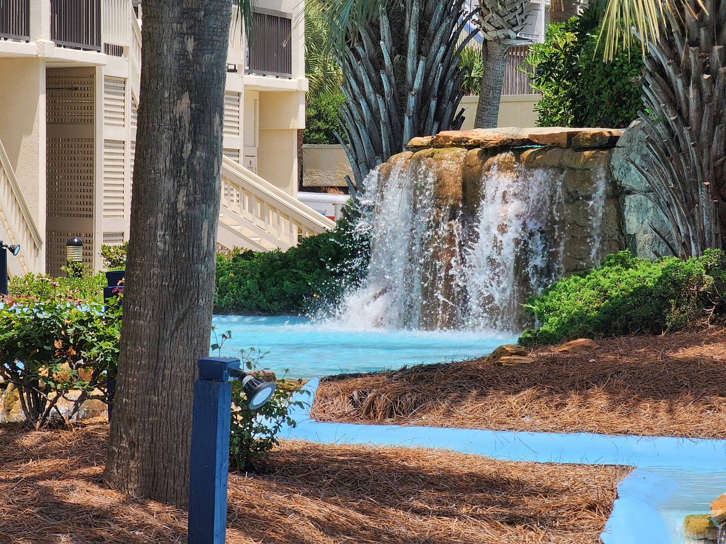 Lagoon Waterfalls & Fountains at Crescent