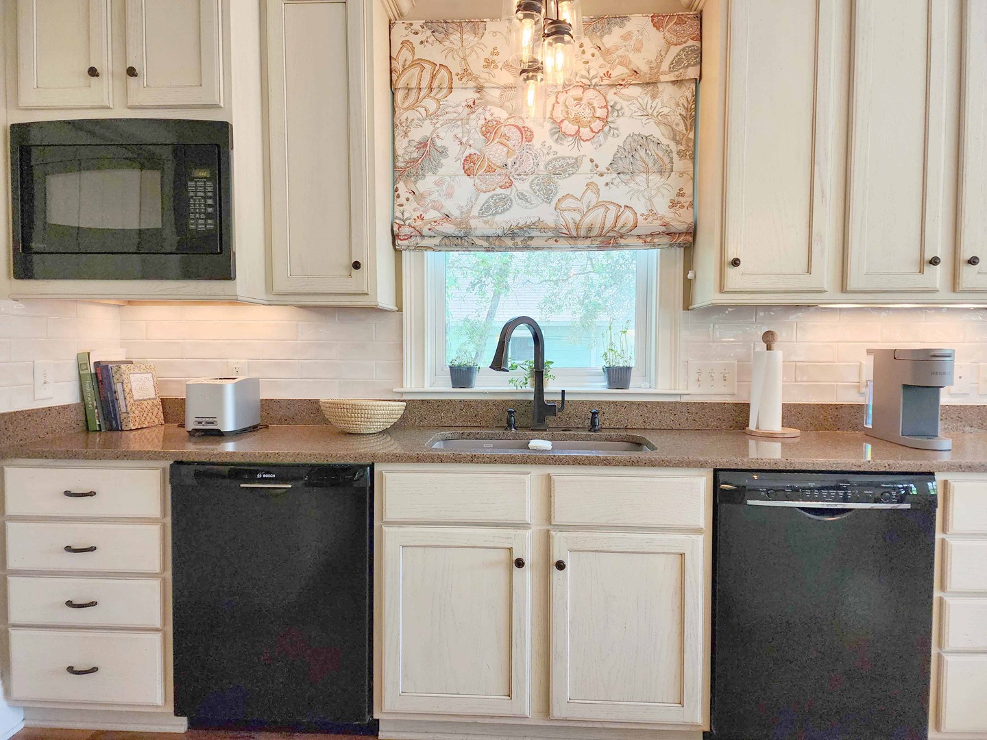 Kitchen with 2 Dishwashers