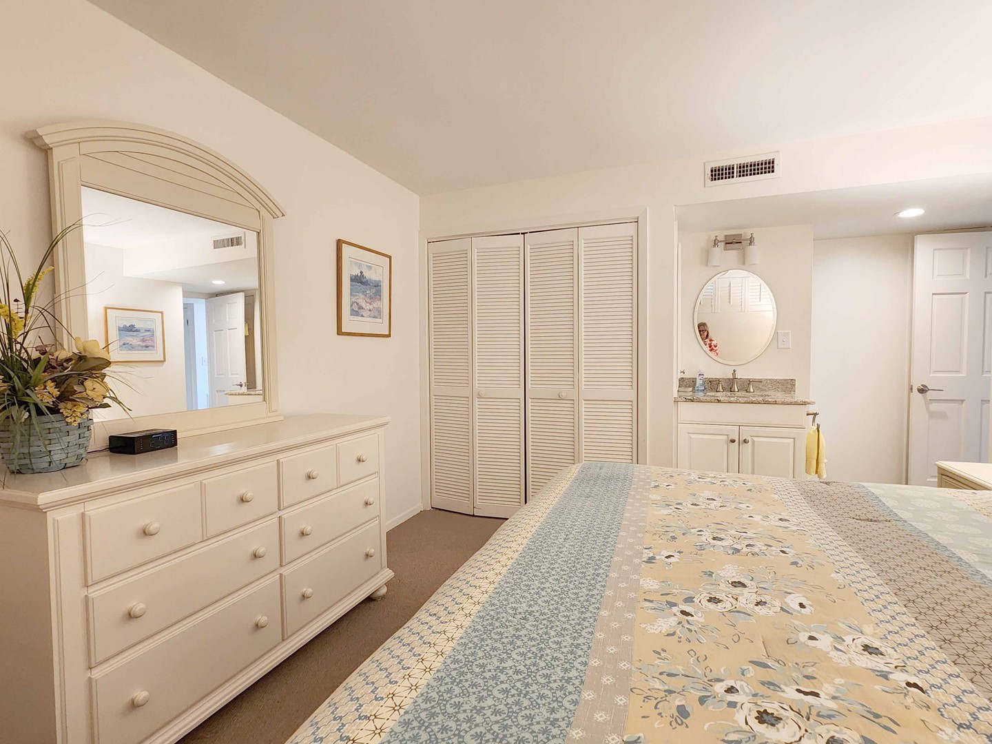 Bedroom 2 with Private Vanity