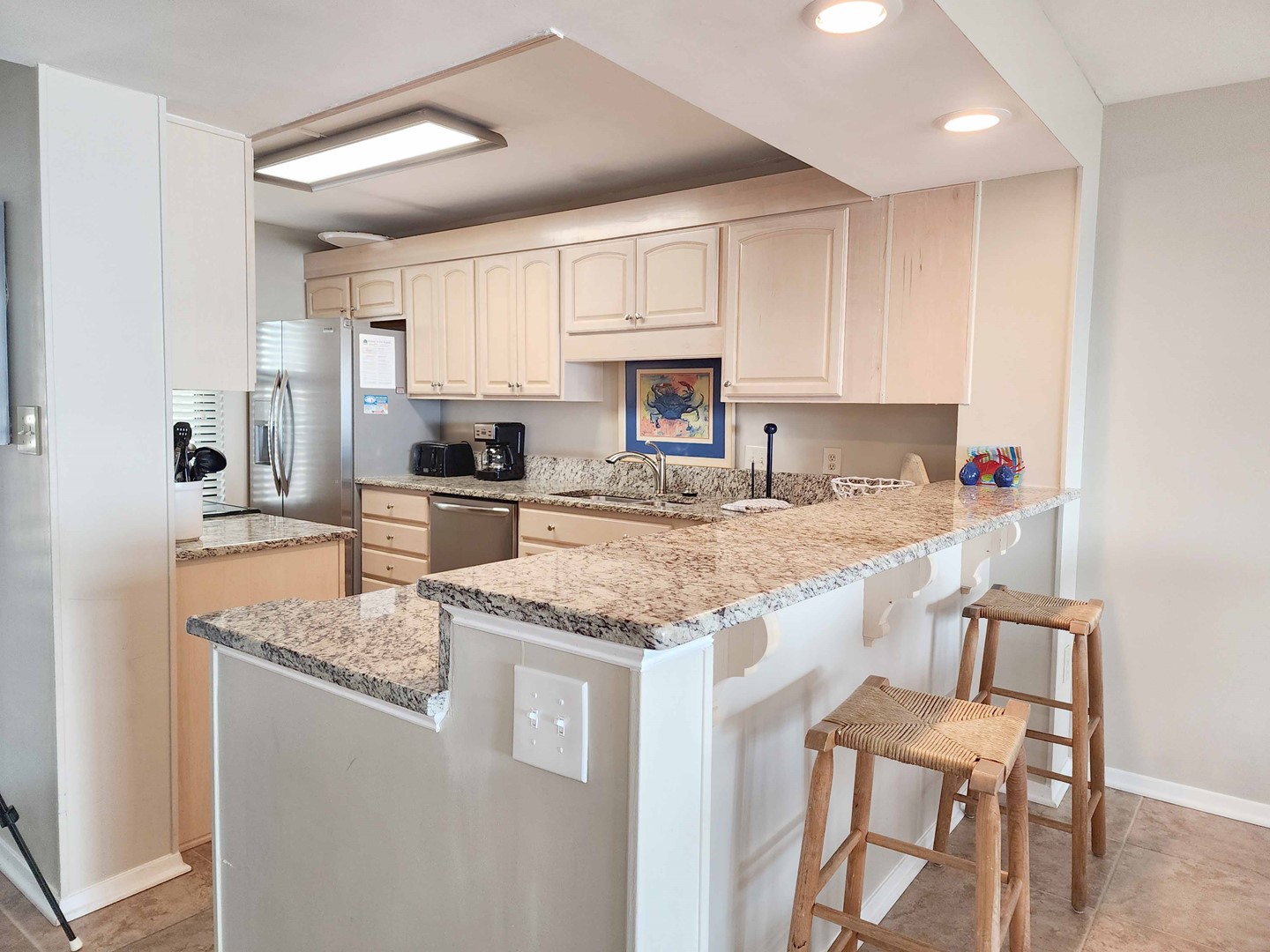 Breakfast Bar & Kitchen