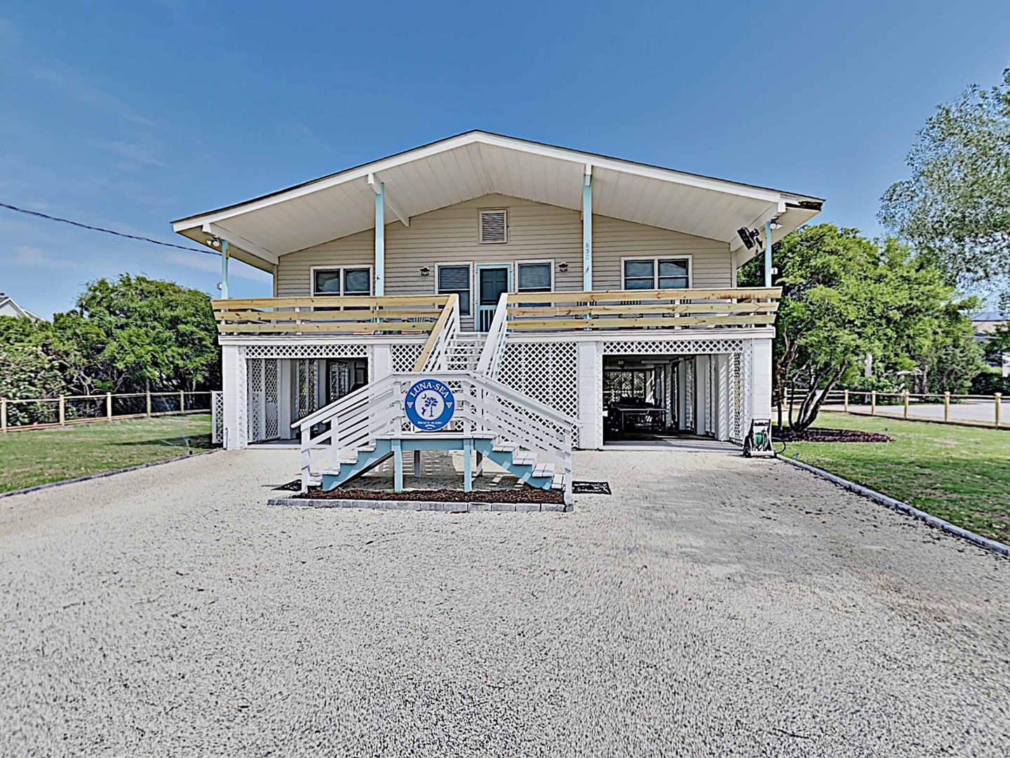 Luna-Sea at North Litchfield Beach
