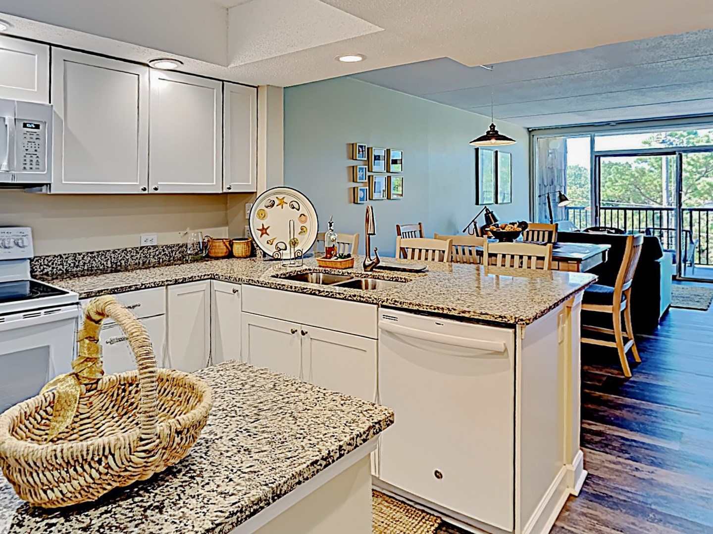 Litchfield Retreat 327