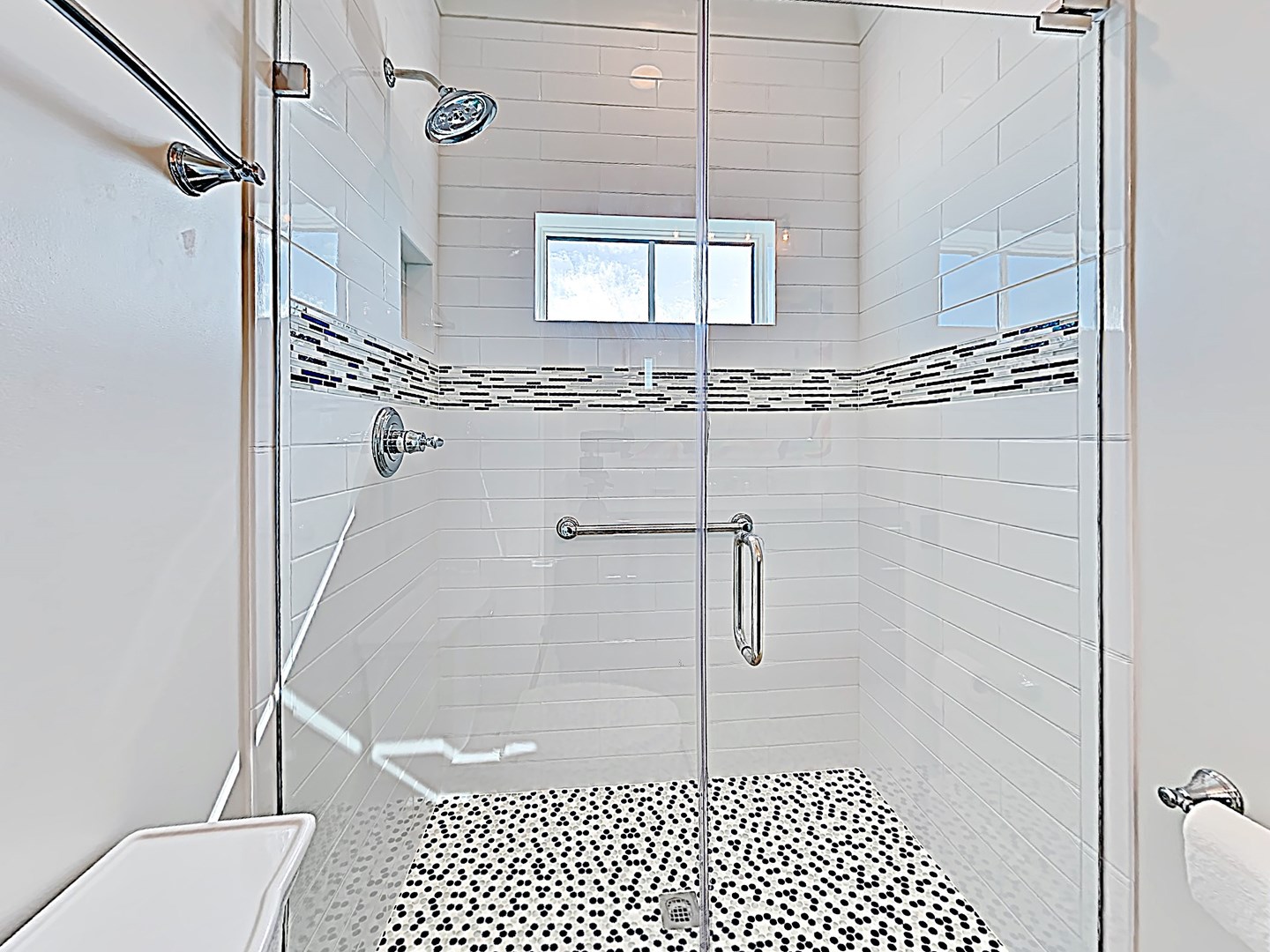 Bath in Bedroom 4 Top Floor