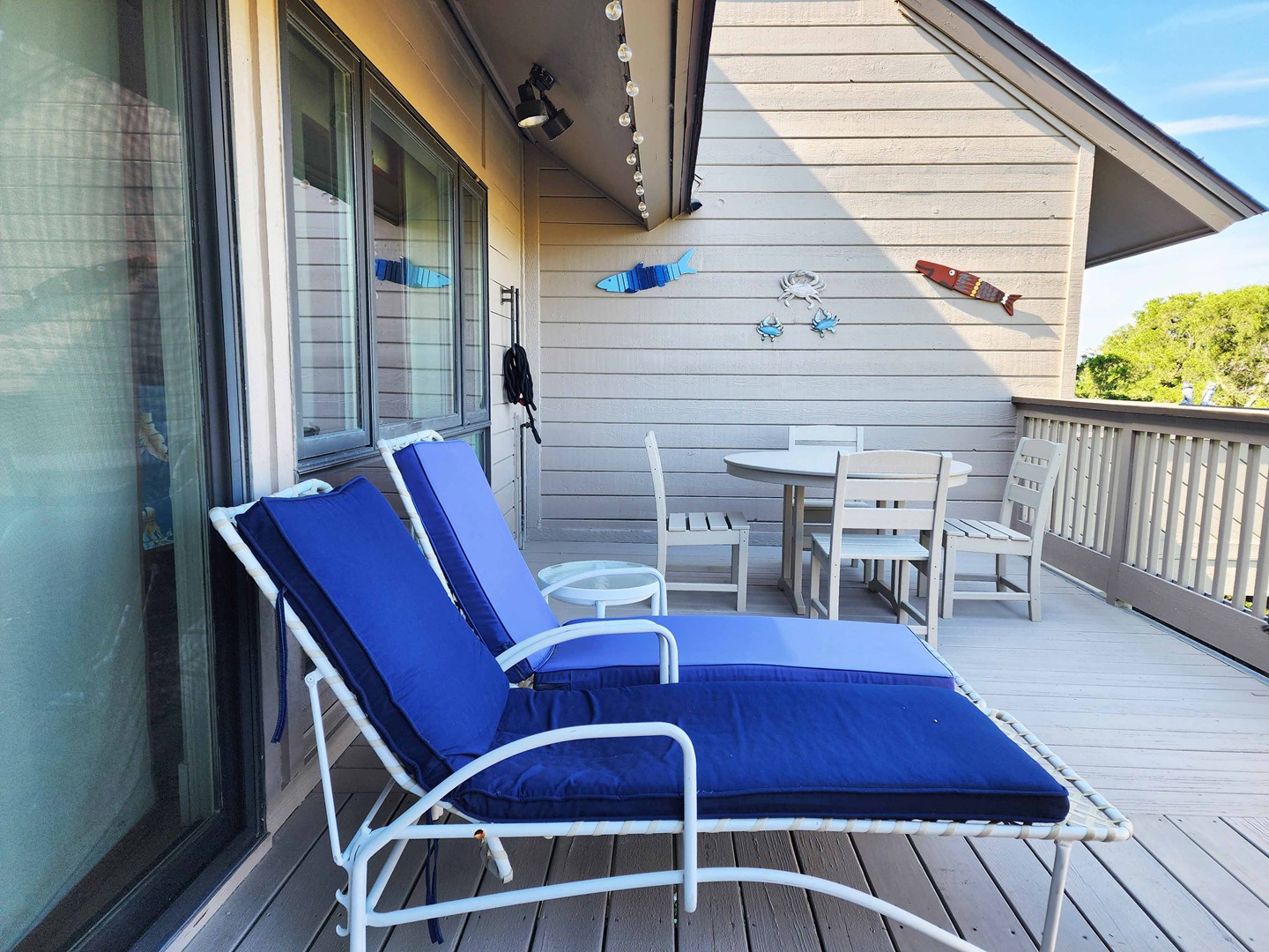Furnished Deck