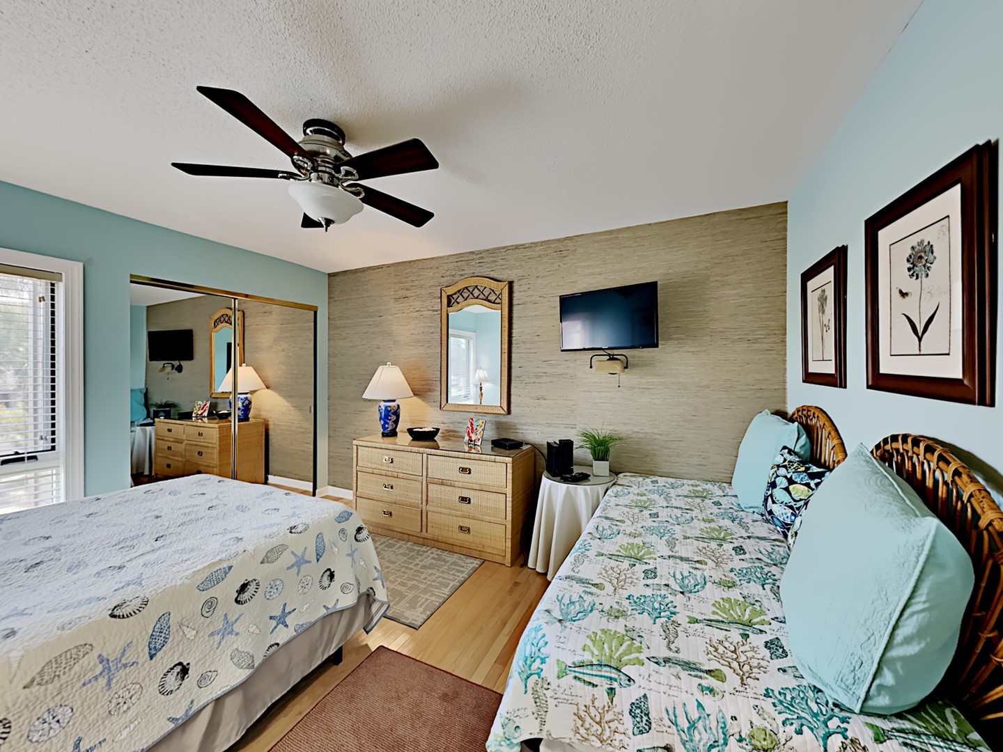 Bedroom 2 (Main Floor)