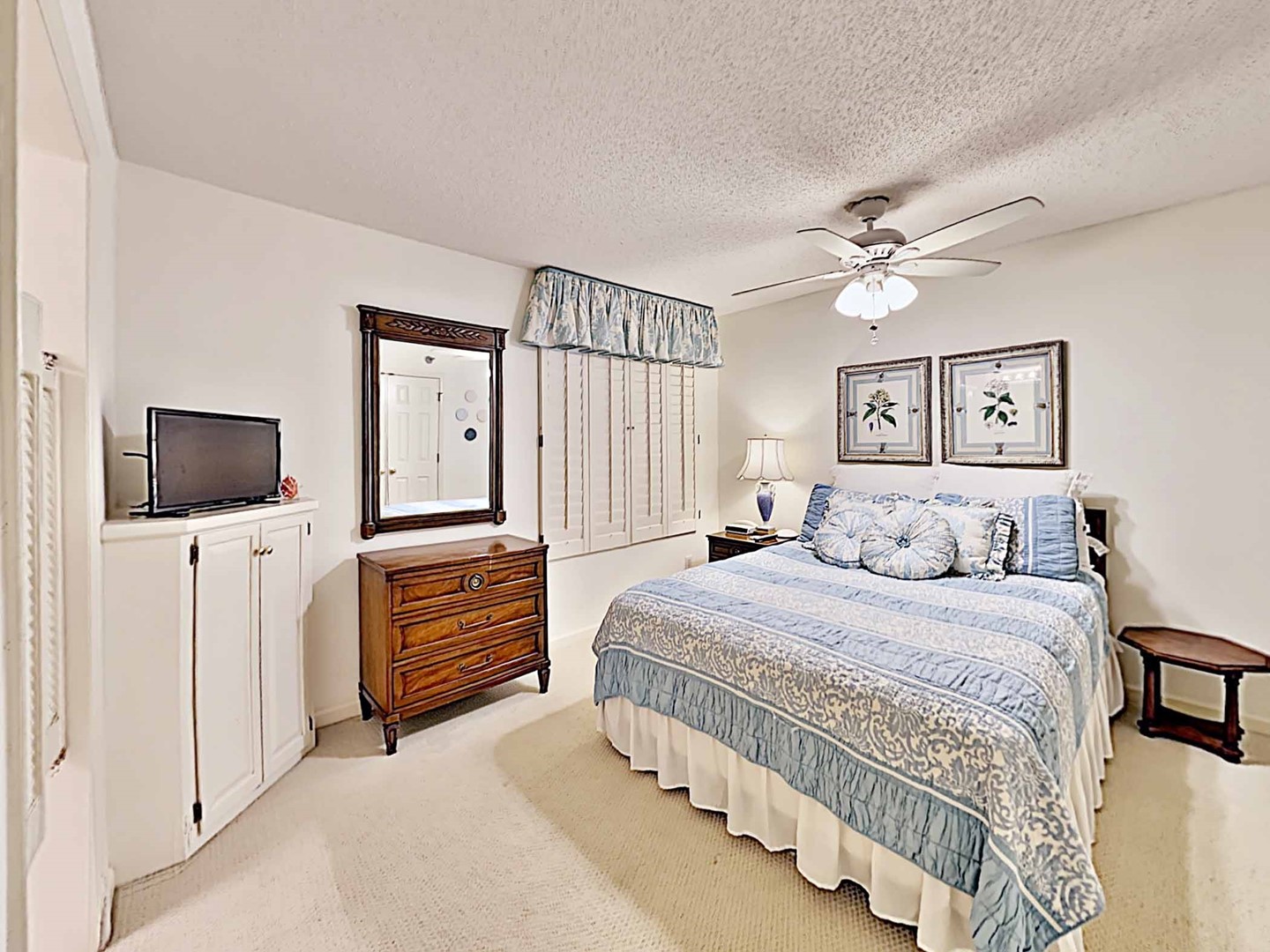 Warwick-203 Bedroom 2