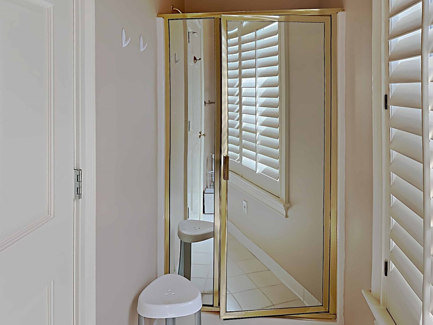 Upstairs Primary Bathroom