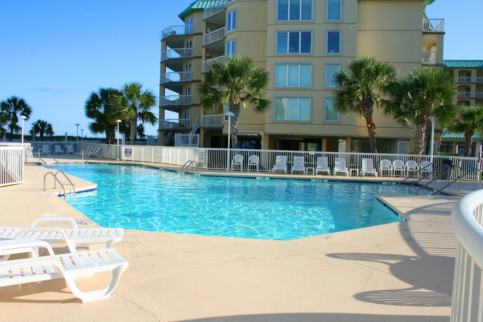 Multiple Pools at Somerset