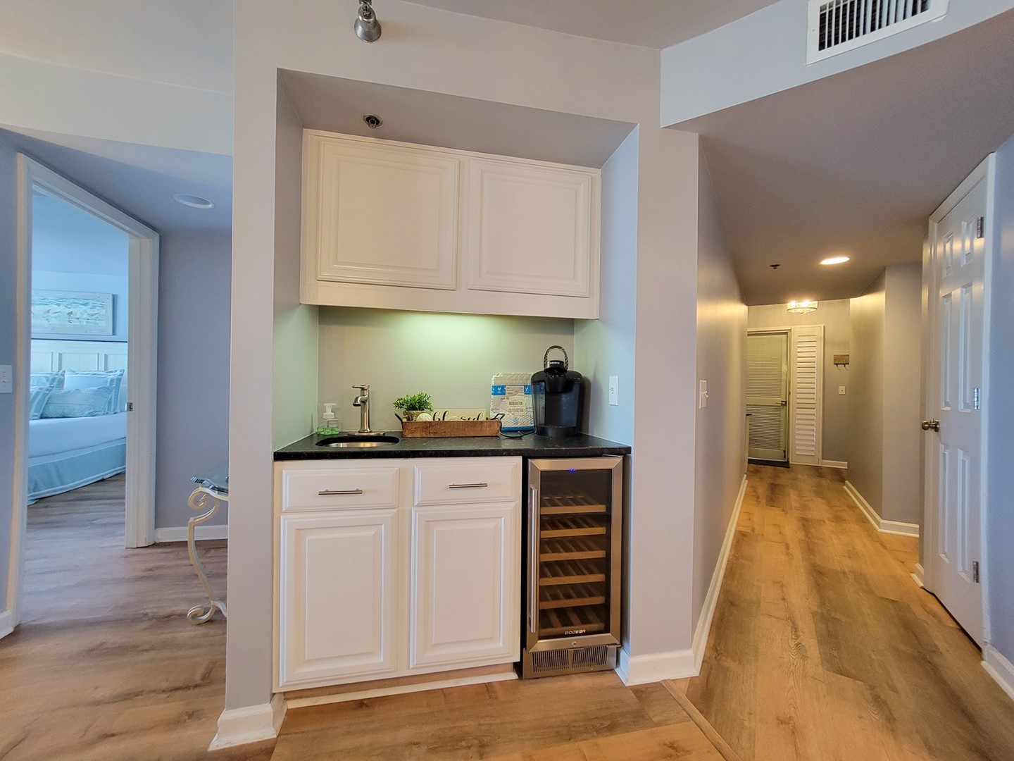 Wet Bar with Wine Cooler