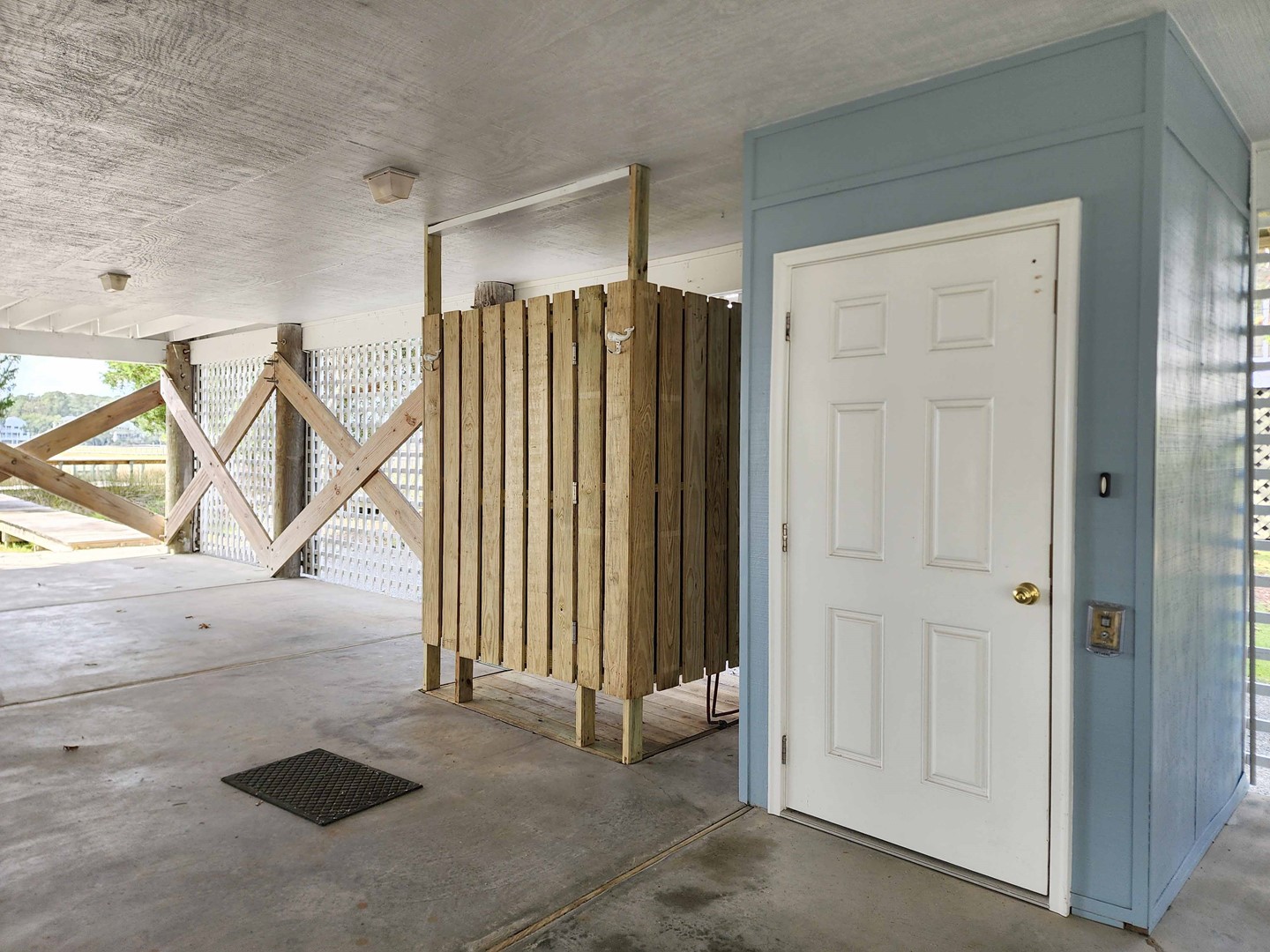 Enclosed Outside Shower and Elevator