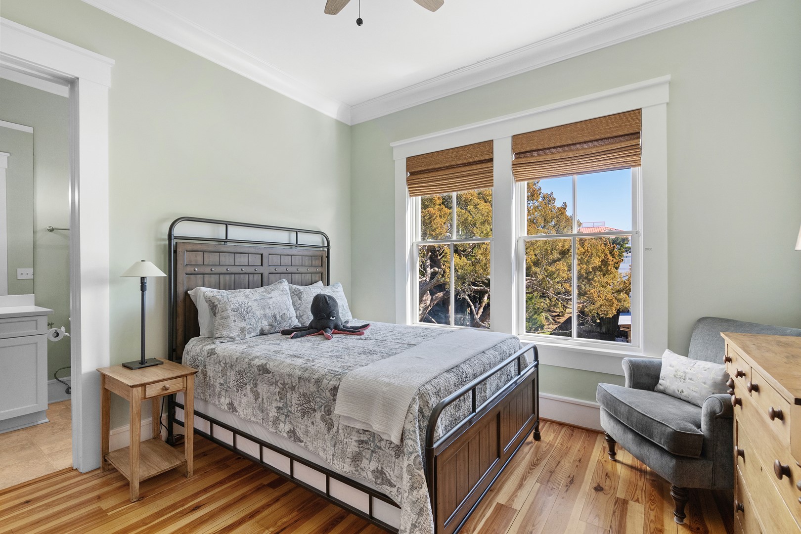 The Eubank Suite - 1st Floor Bedroom 2