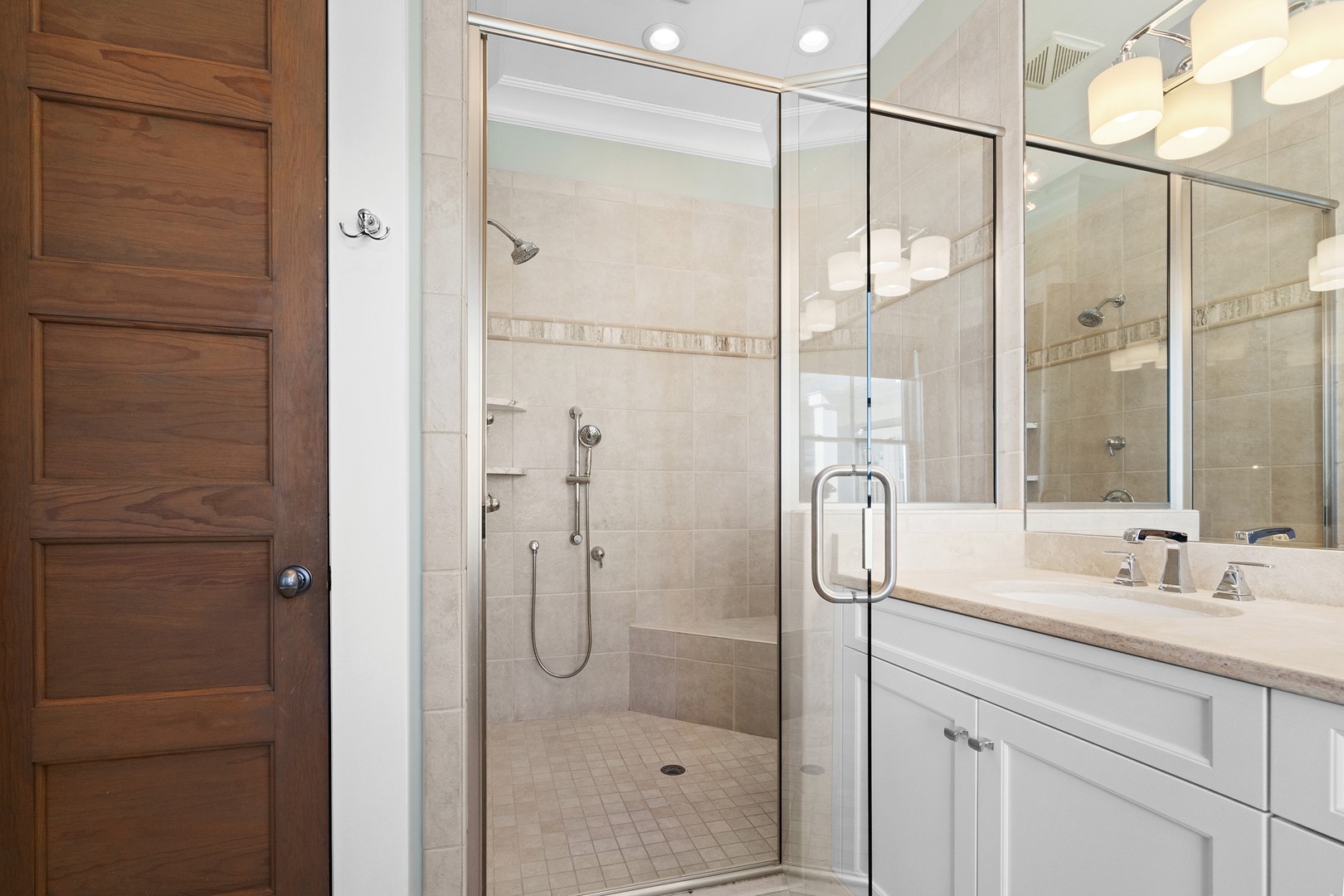  Belzer Suite - Bath 1