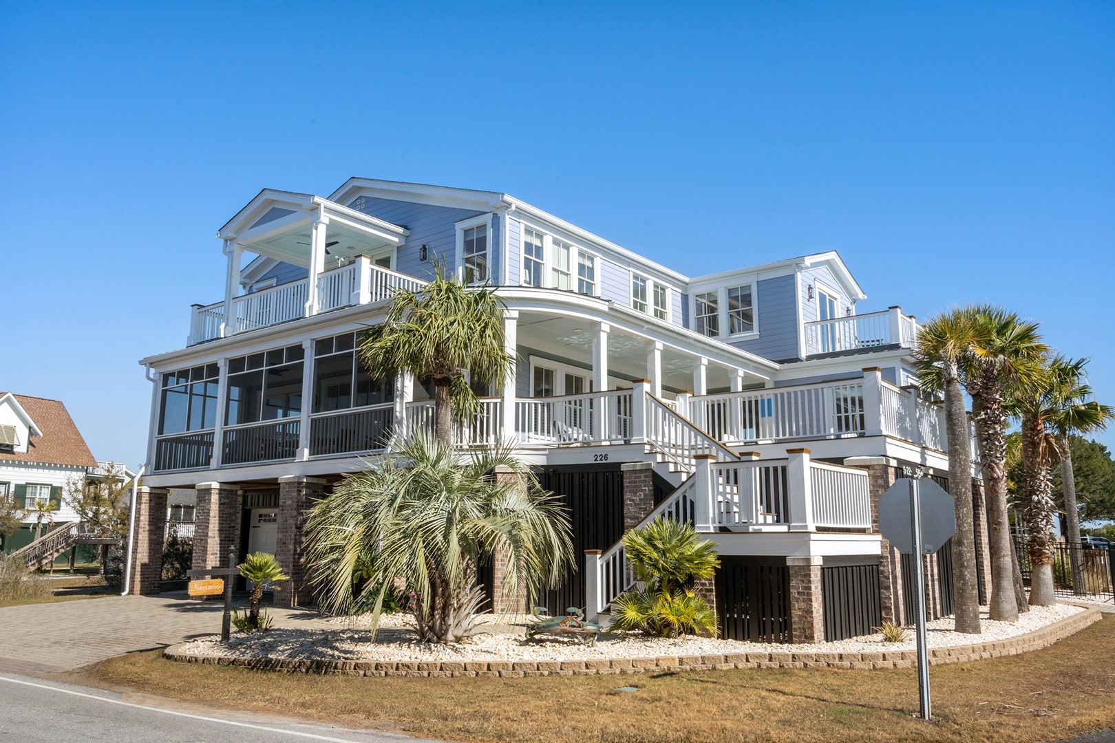 The Magnificent Nauti Time