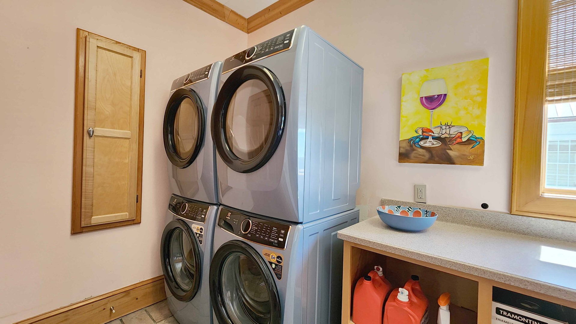 Laundry Room with 2 Washers, 2 Dryers