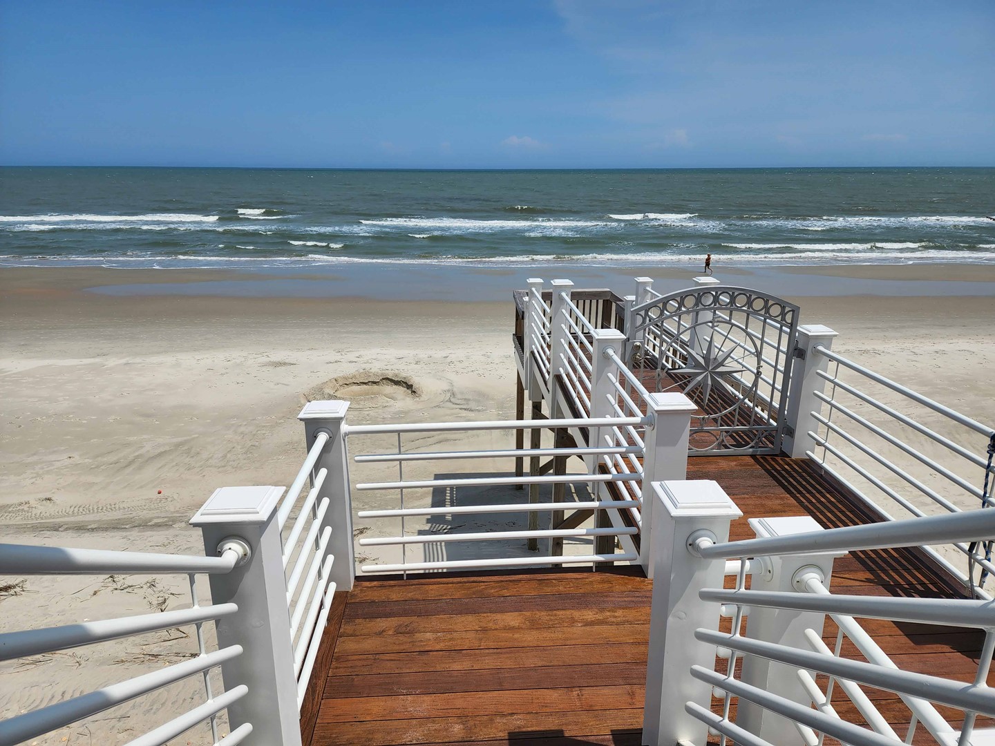 Private Boardwalk to Beach