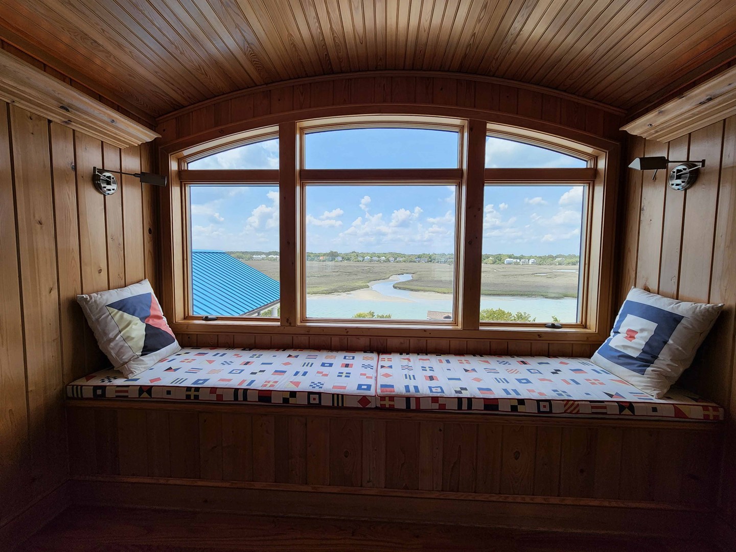 Window Seat in 3rd Floor Den