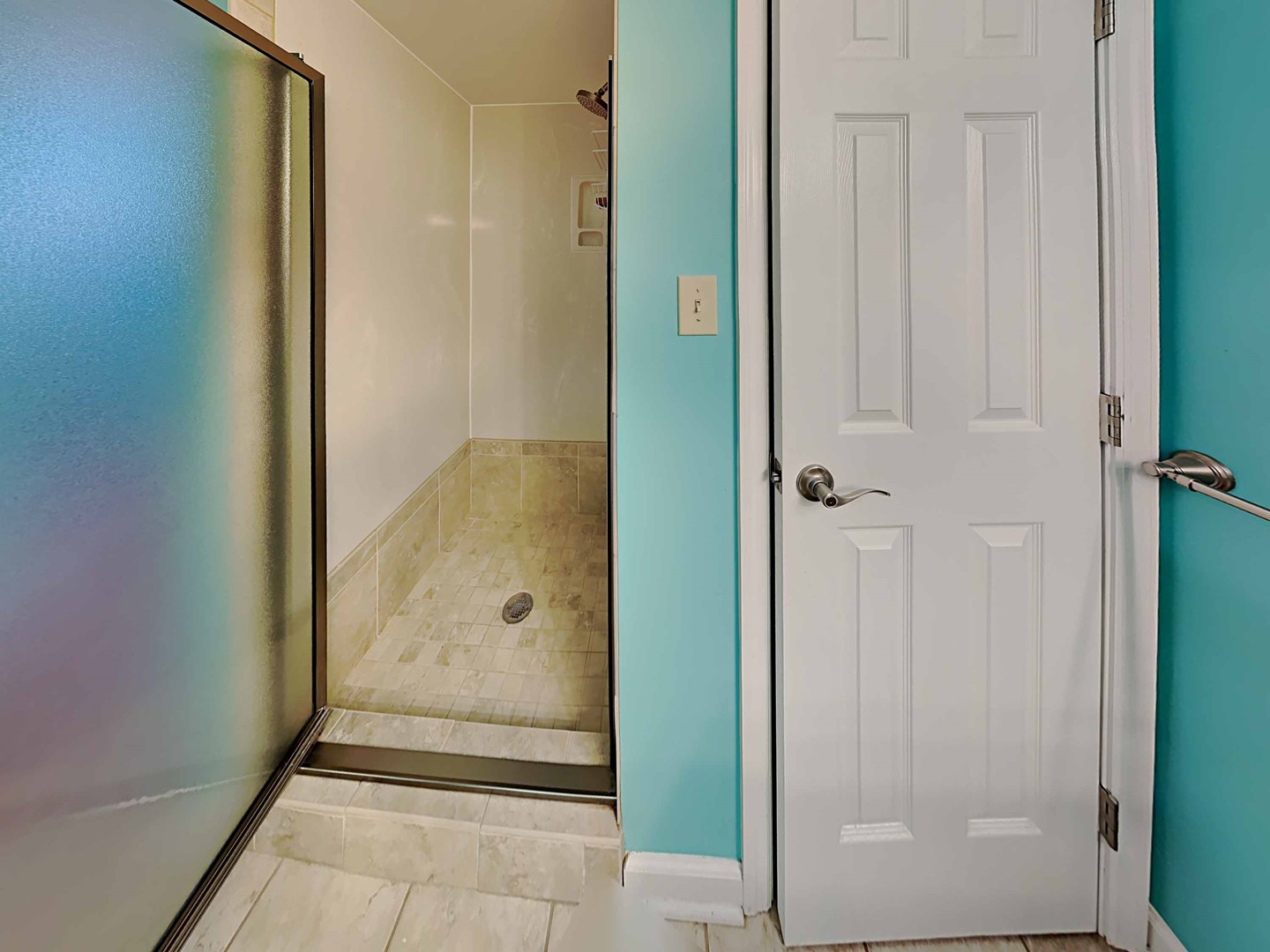 Walk-in Shower in Bath 1