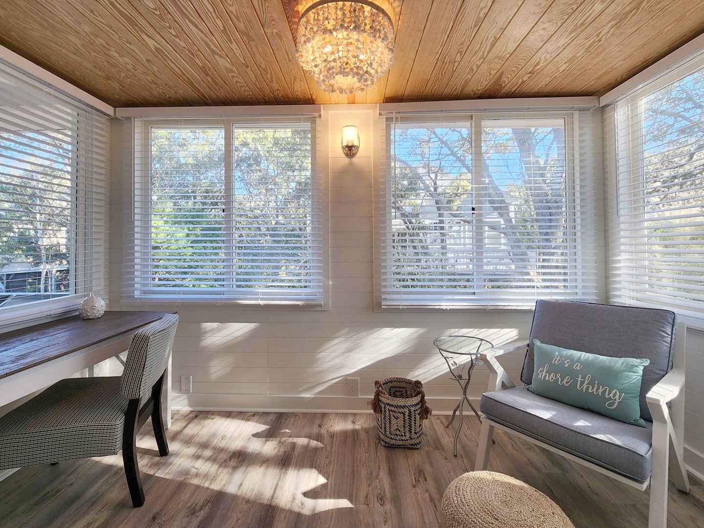 Master Bedroom - Sitting Room