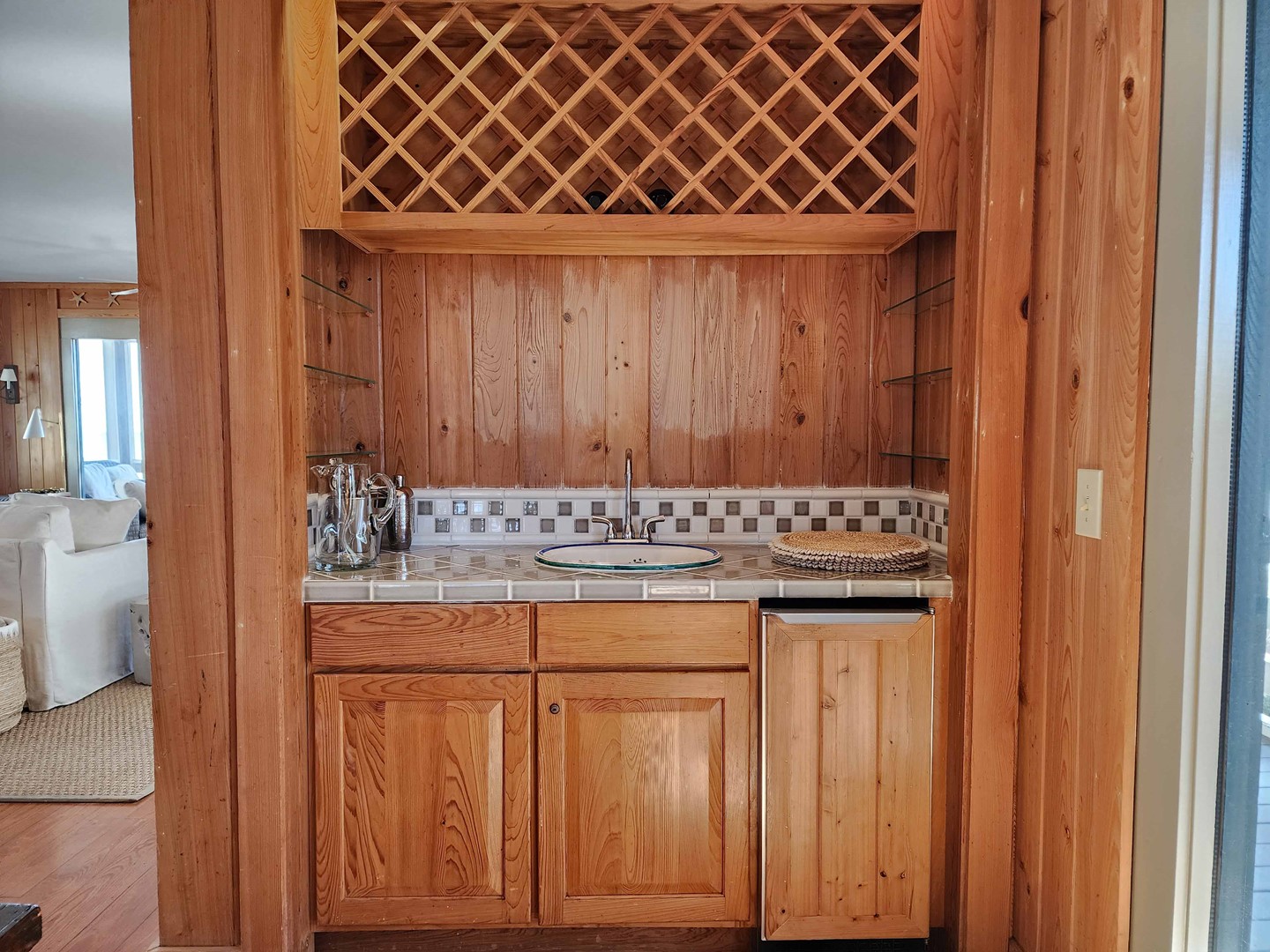 Wet Bar with Ice Maker