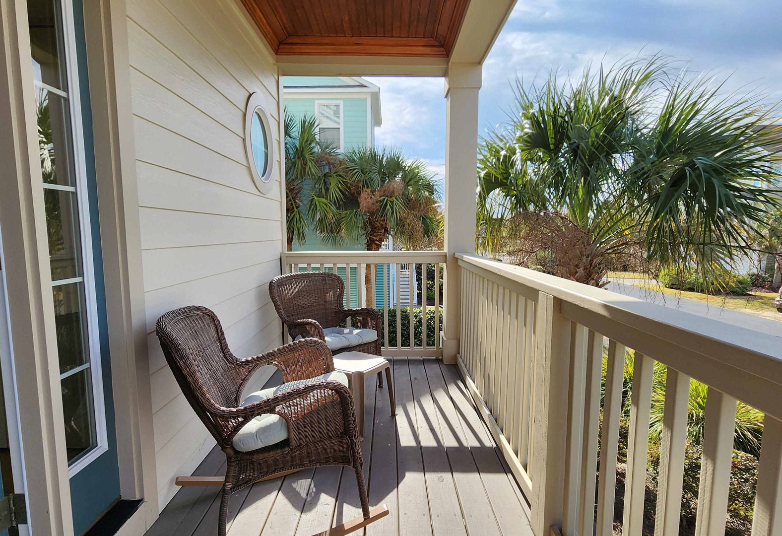 Front Porch 1st Floor