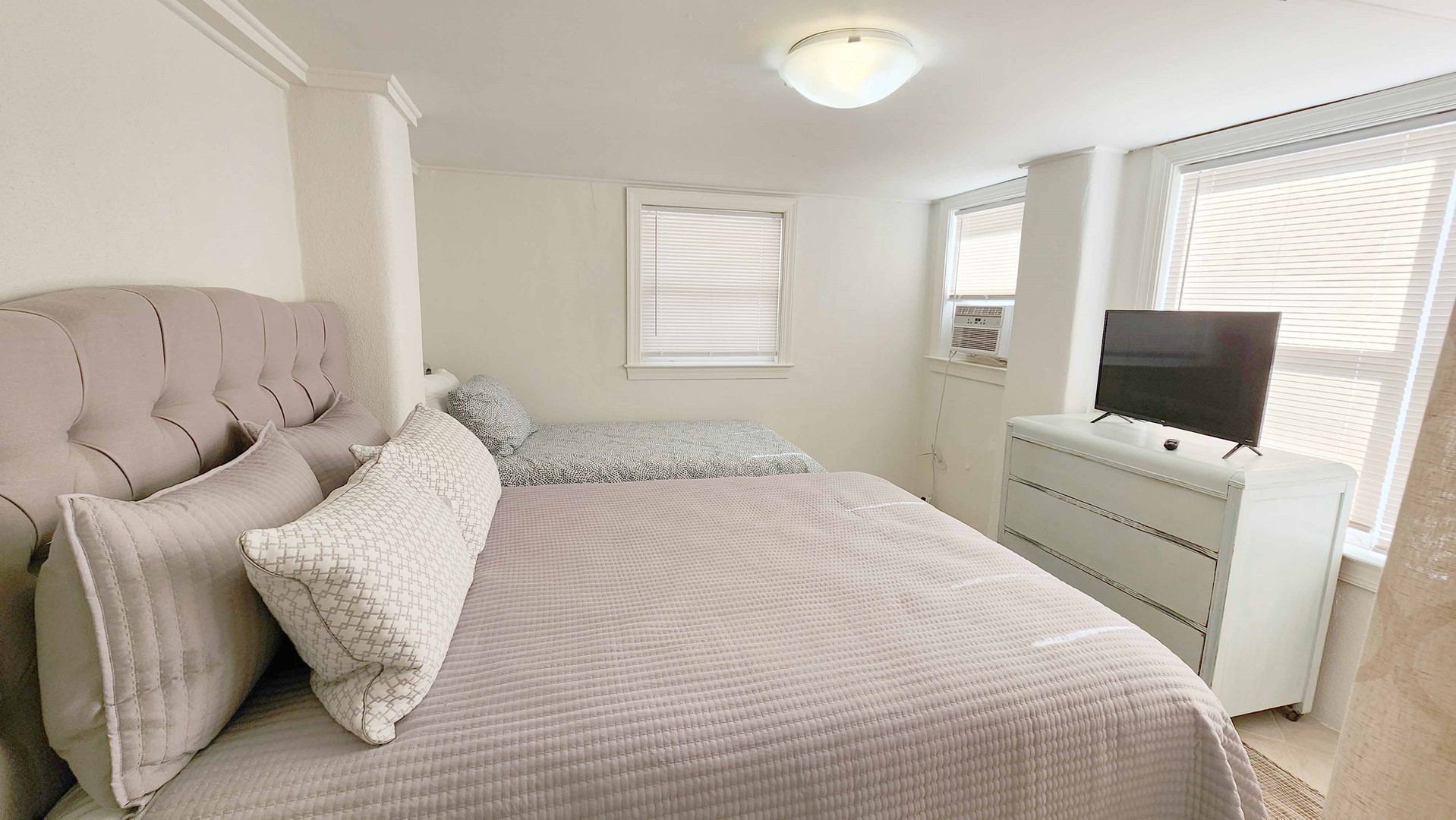 Sanctuary by the Sea - Bedroom 4 Downstairs