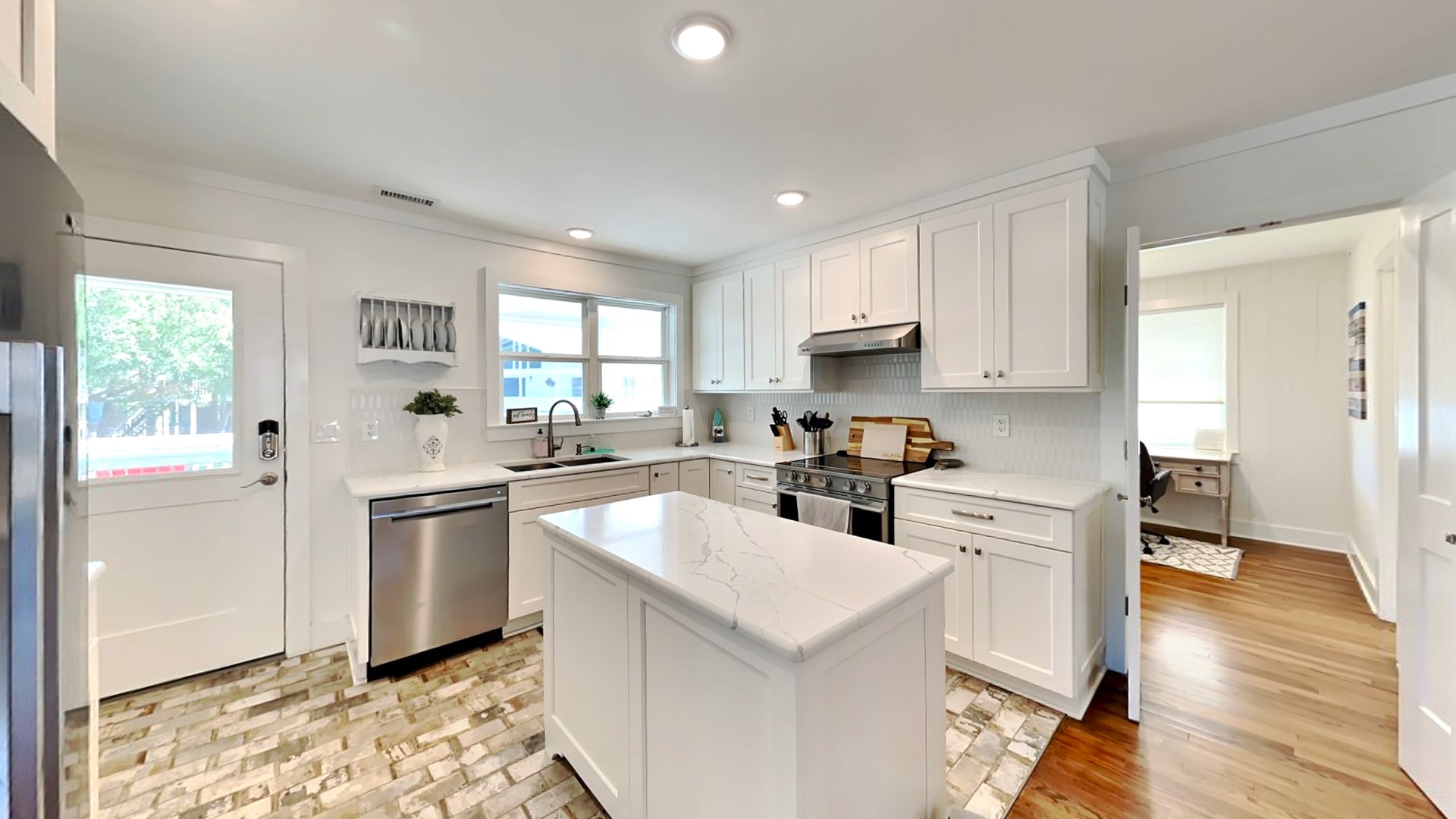 Sanctuary by the Sea - Kitchen