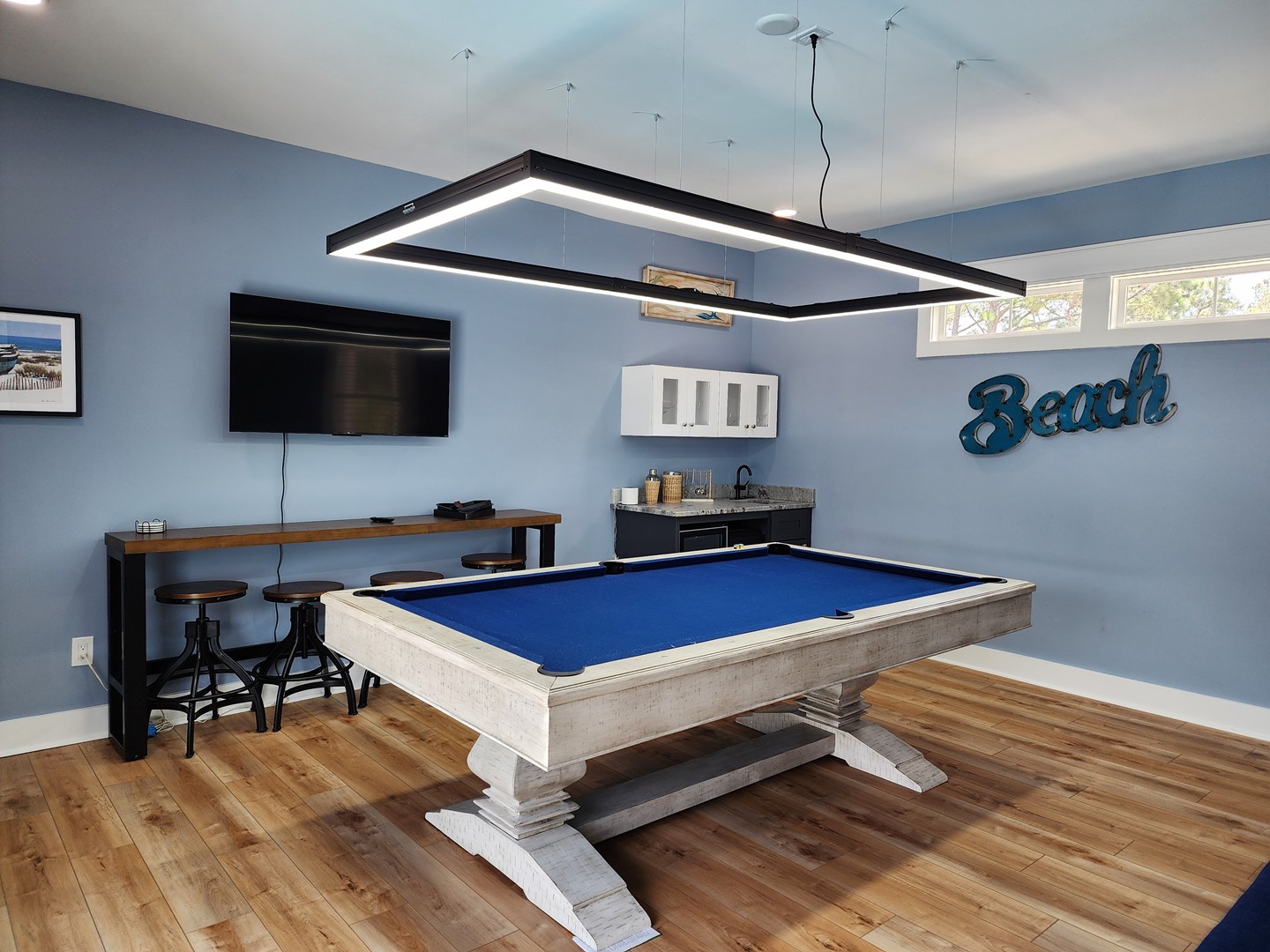 2nd Living Area with Pool Table