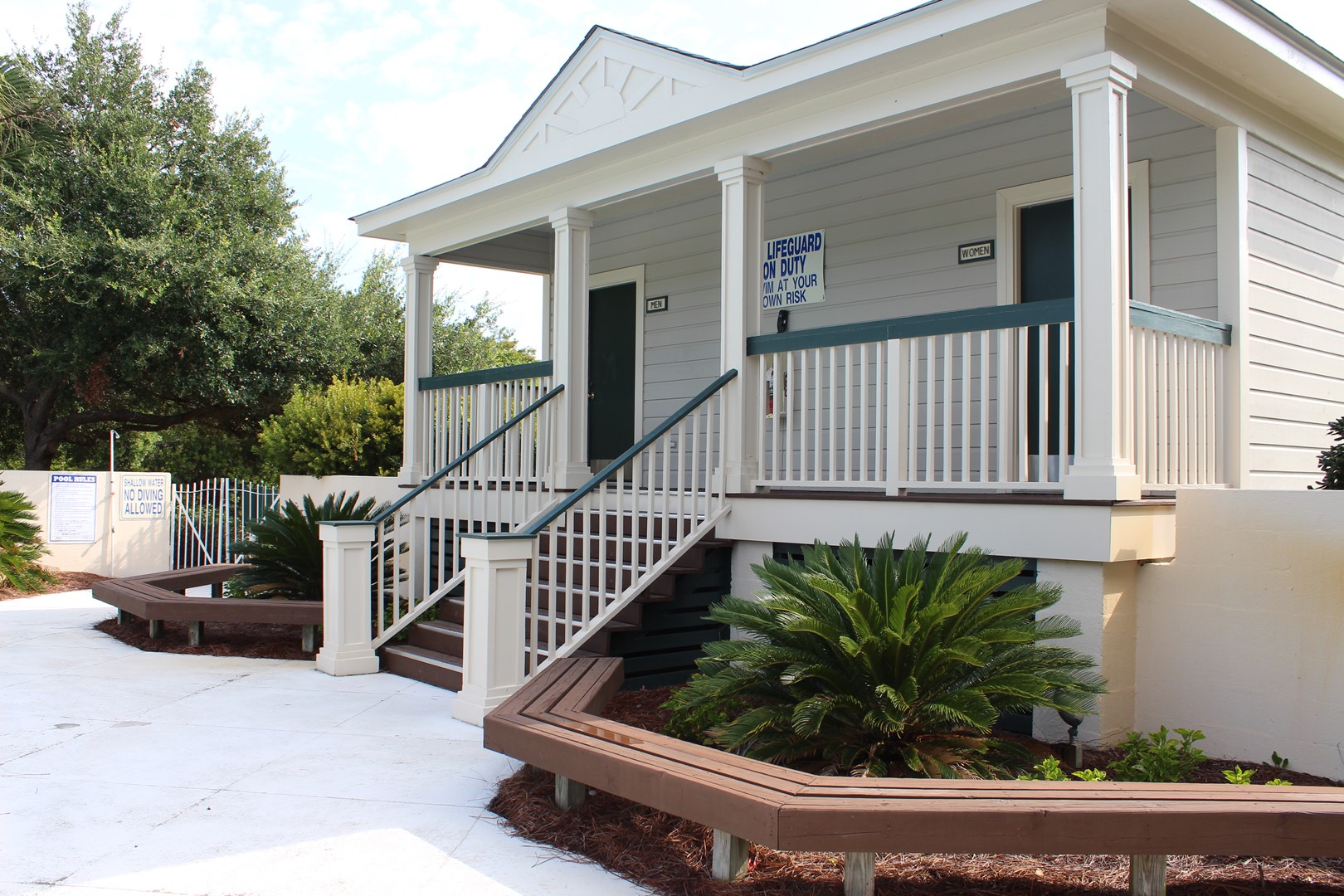 Bathrooms at the Pool