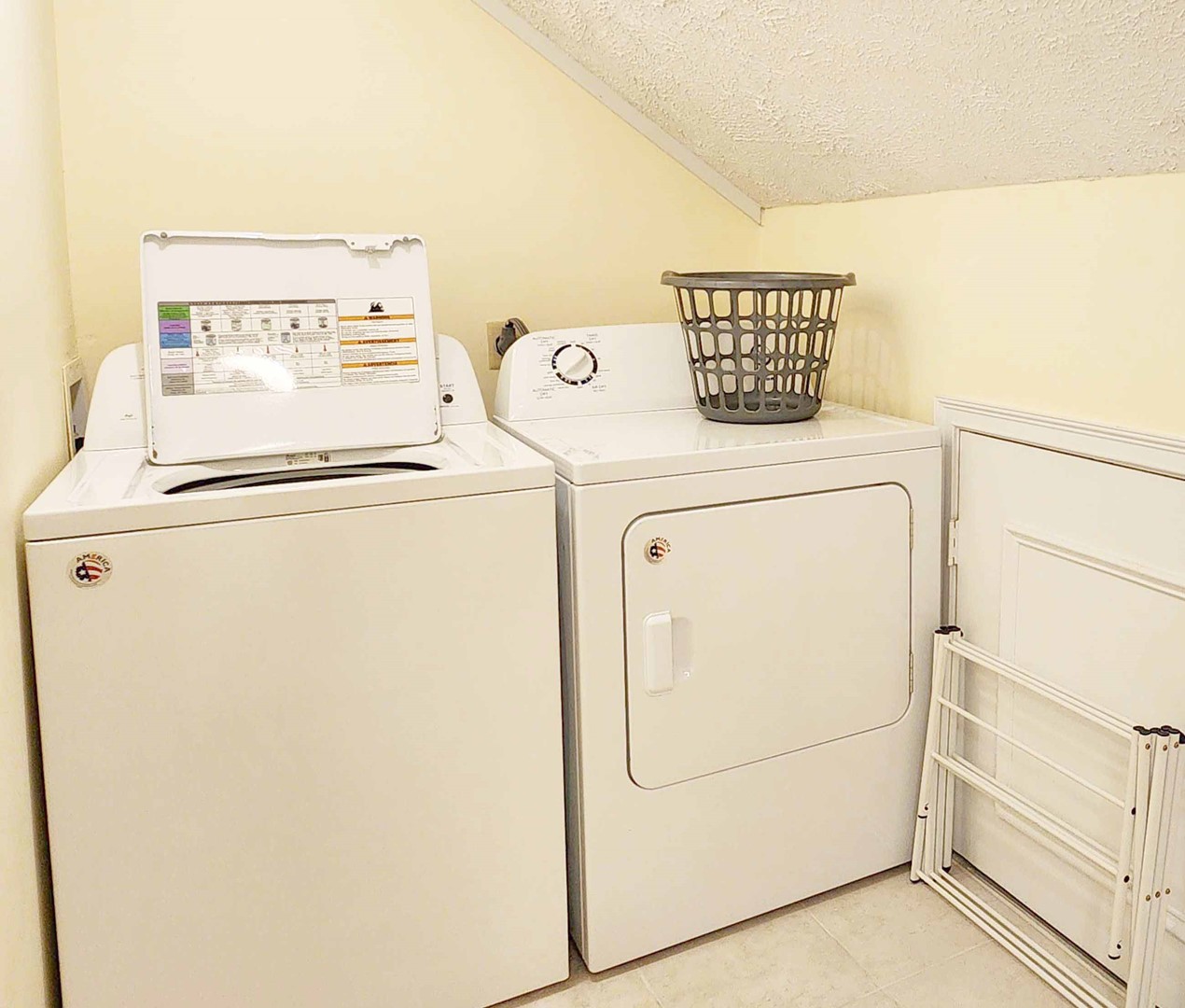 Full Size Washer and Dryer