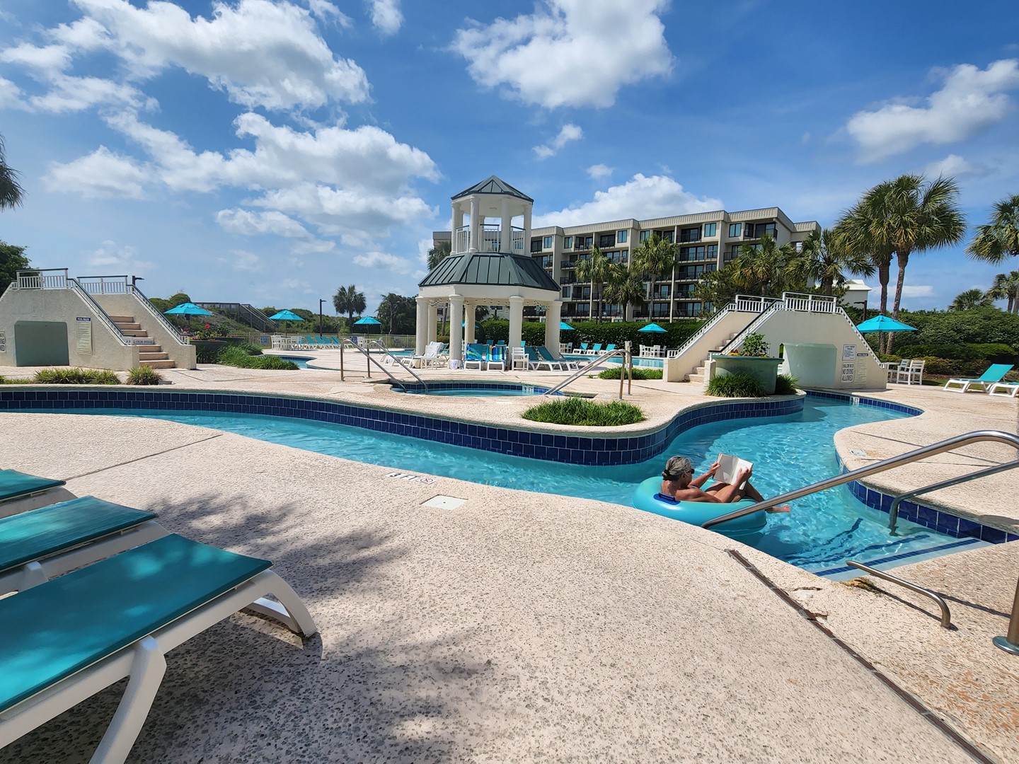 Bridgewater Pool with Lazy River