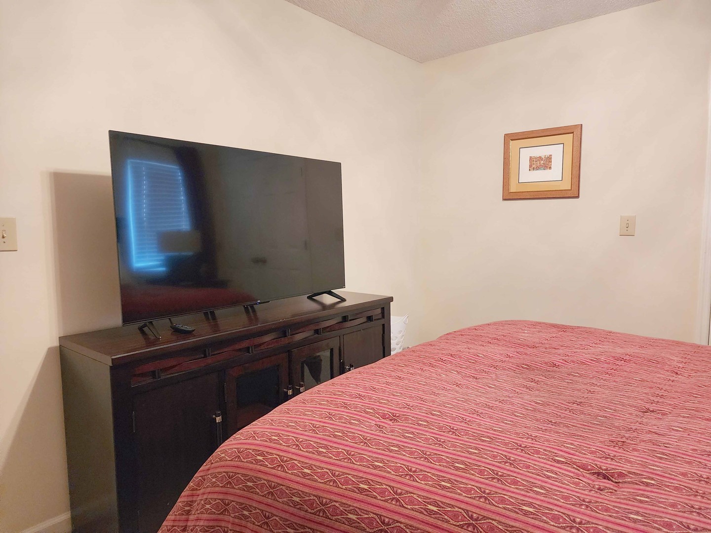 TV in Bedroom 4