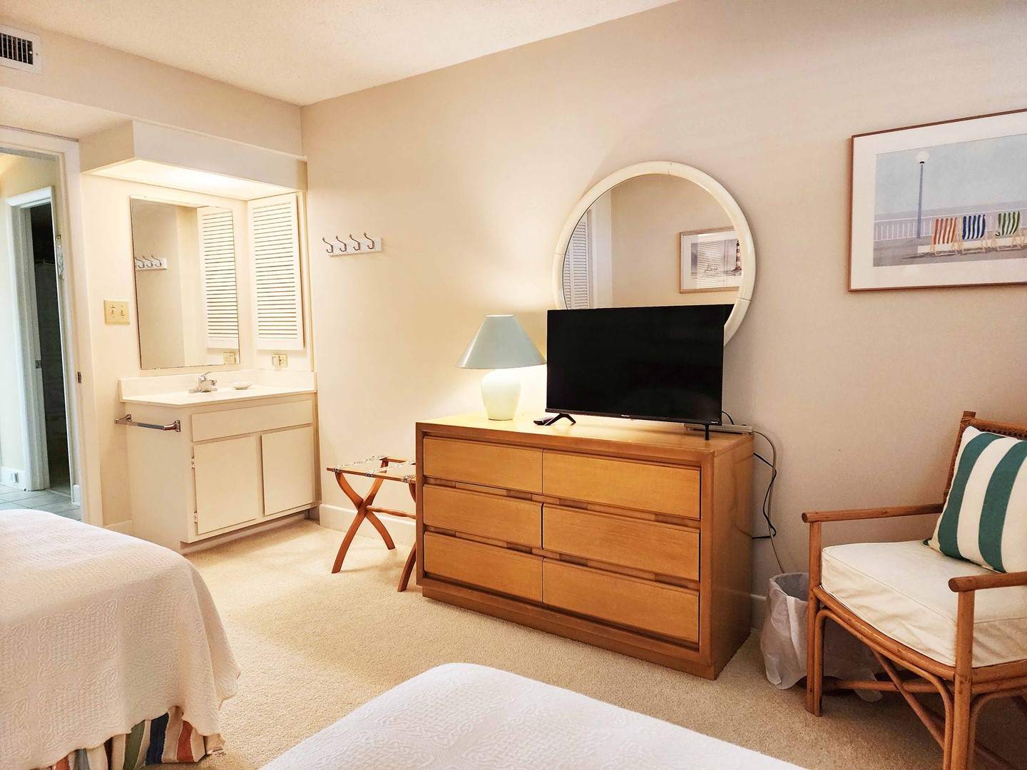 Private Vanity in Bedroom 3